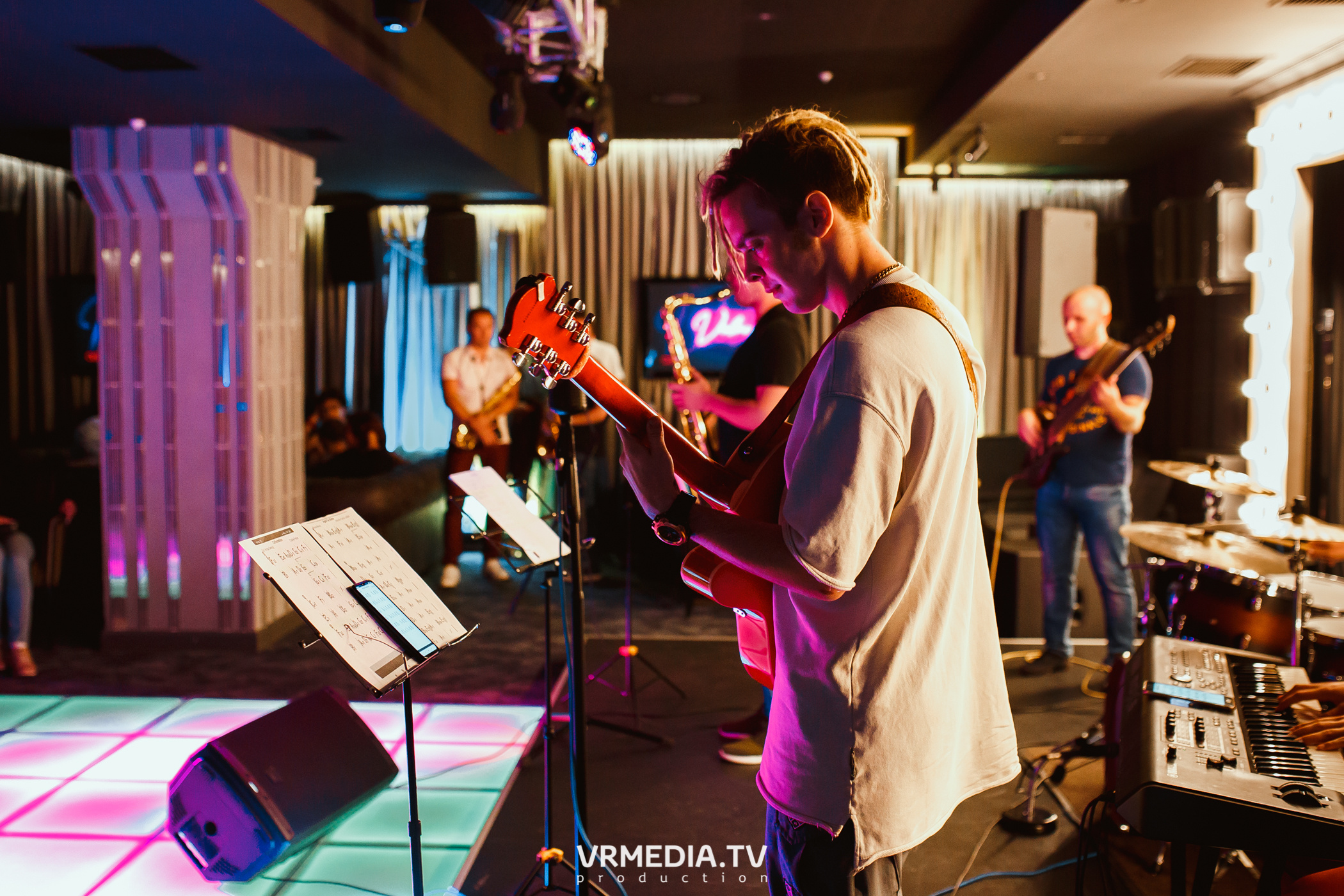 JAM SESSION в караоке «Volna»