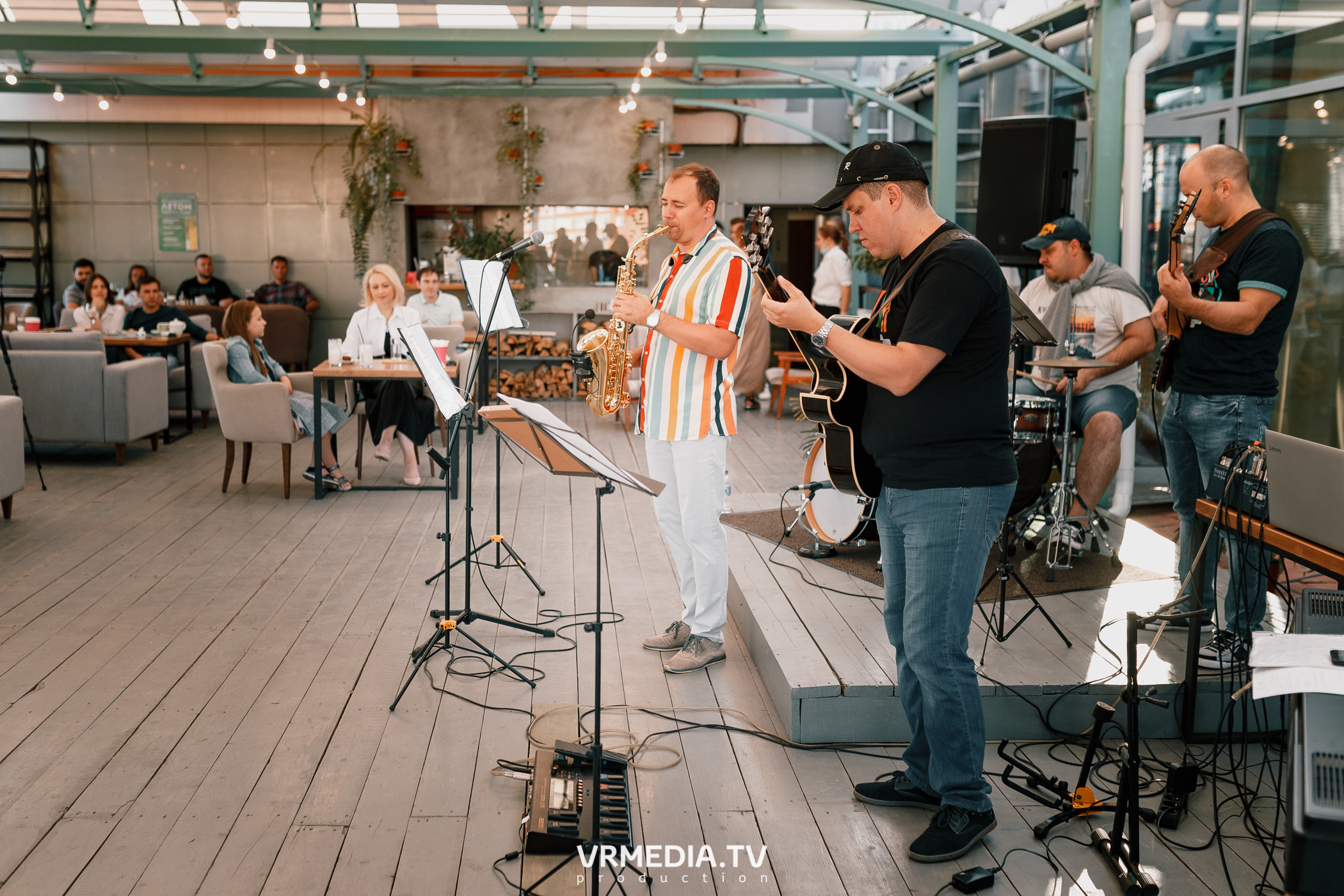 Джазовая среда. Вечера джаза