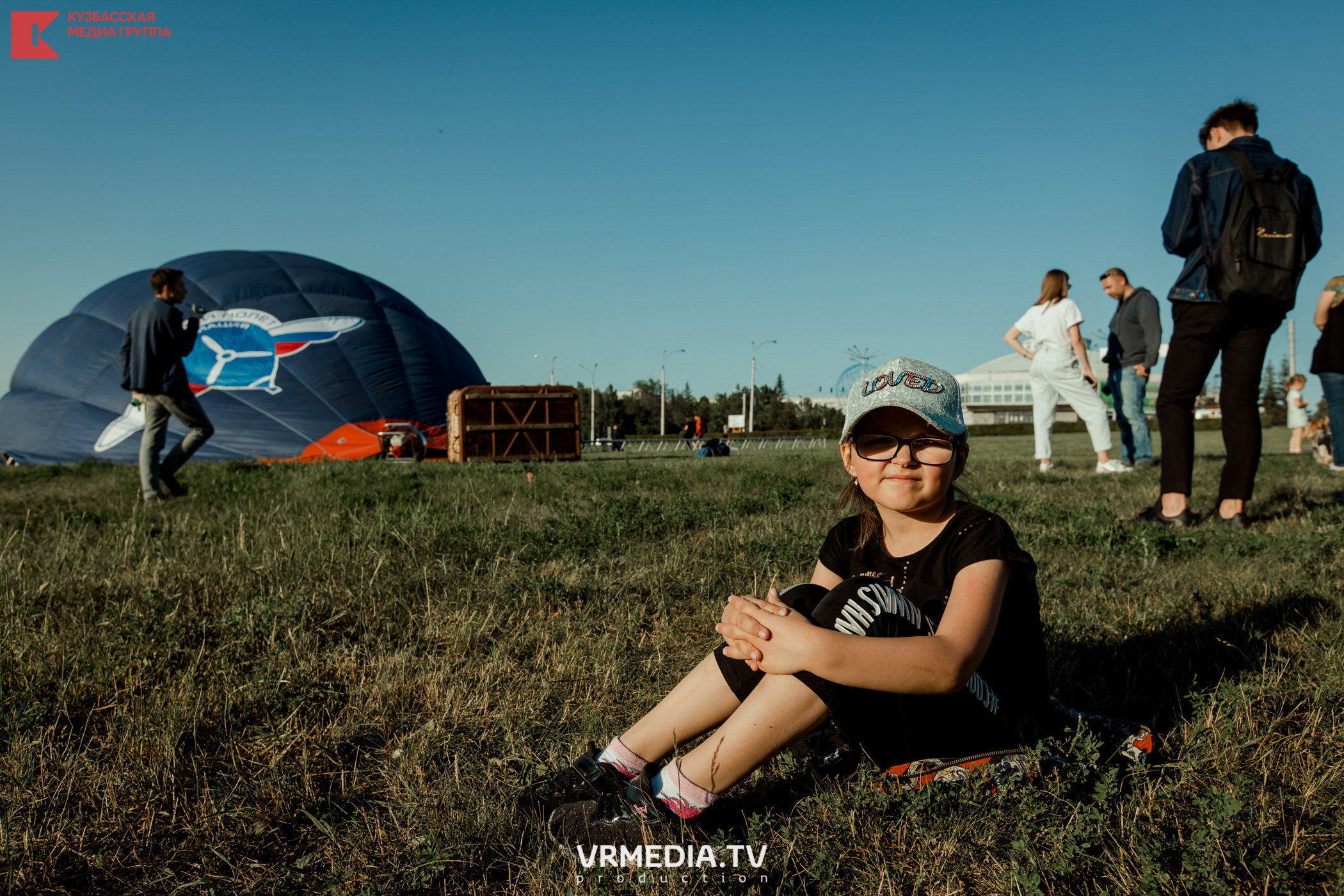 Запуск воздушный шаров. Герой Брестской крепости