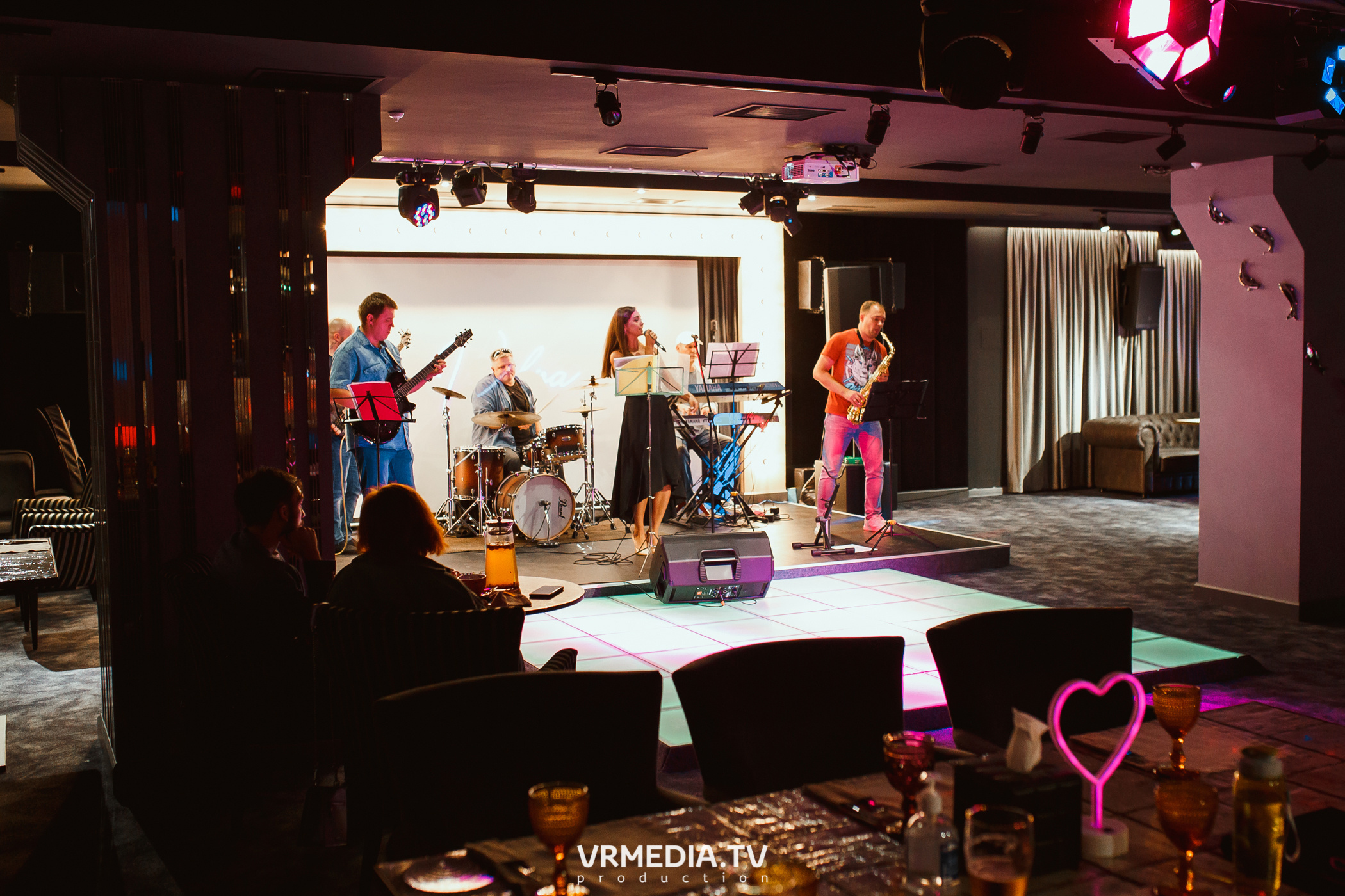 SMOOTH JAZZ в караоке «Volna»