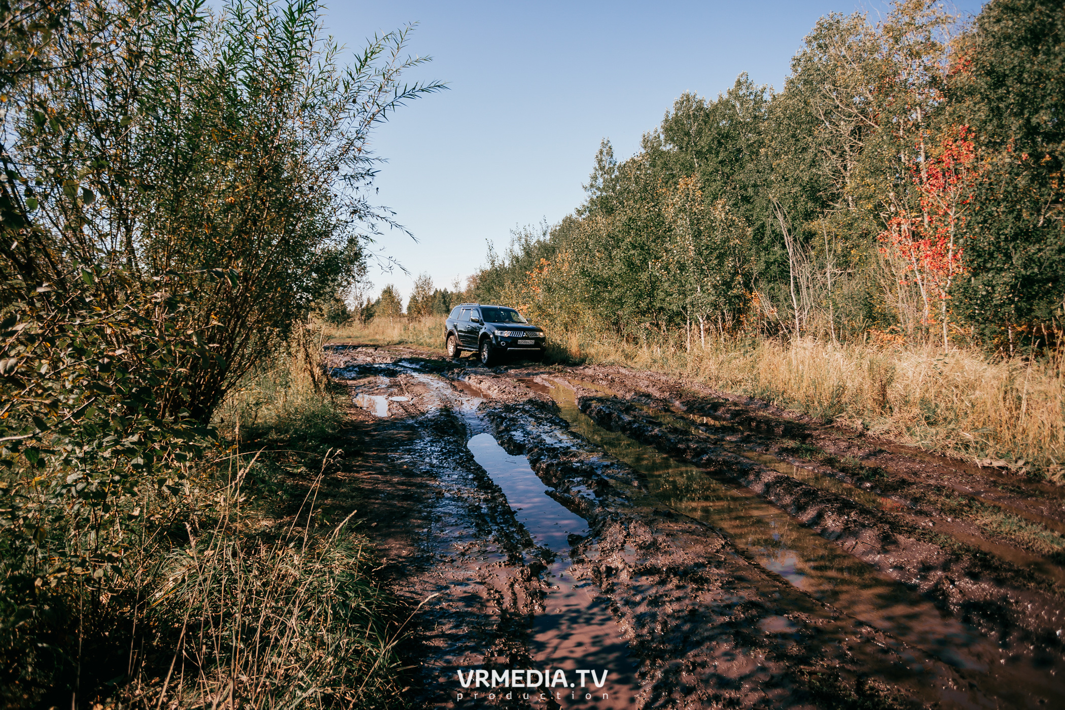 Внедорожный пикник Mitsubushi