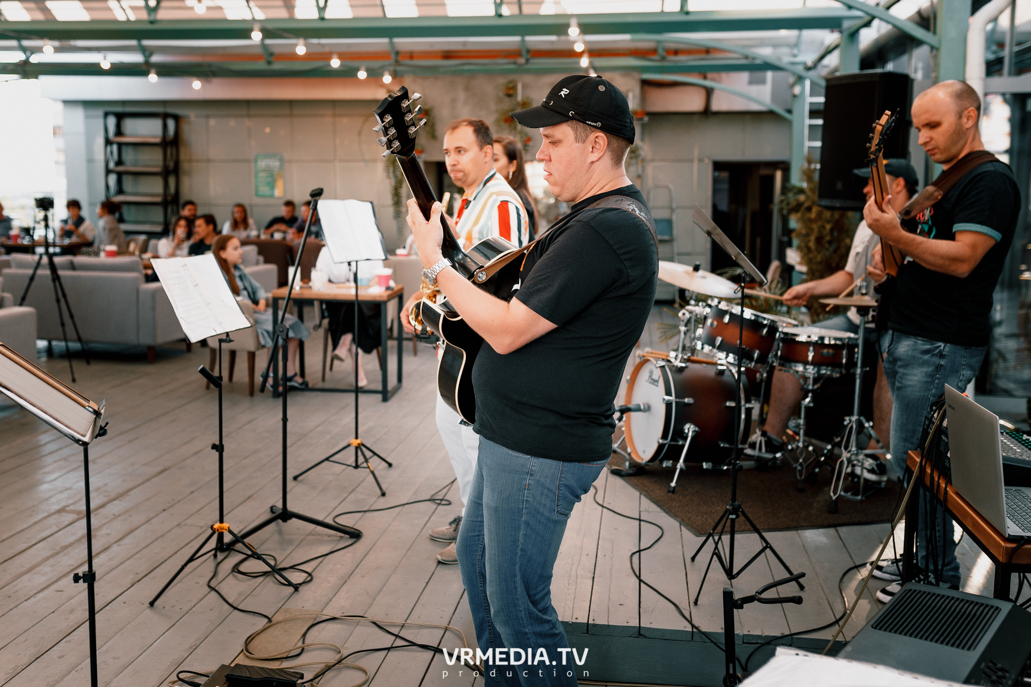 Джазовая среда. Вечера джаза