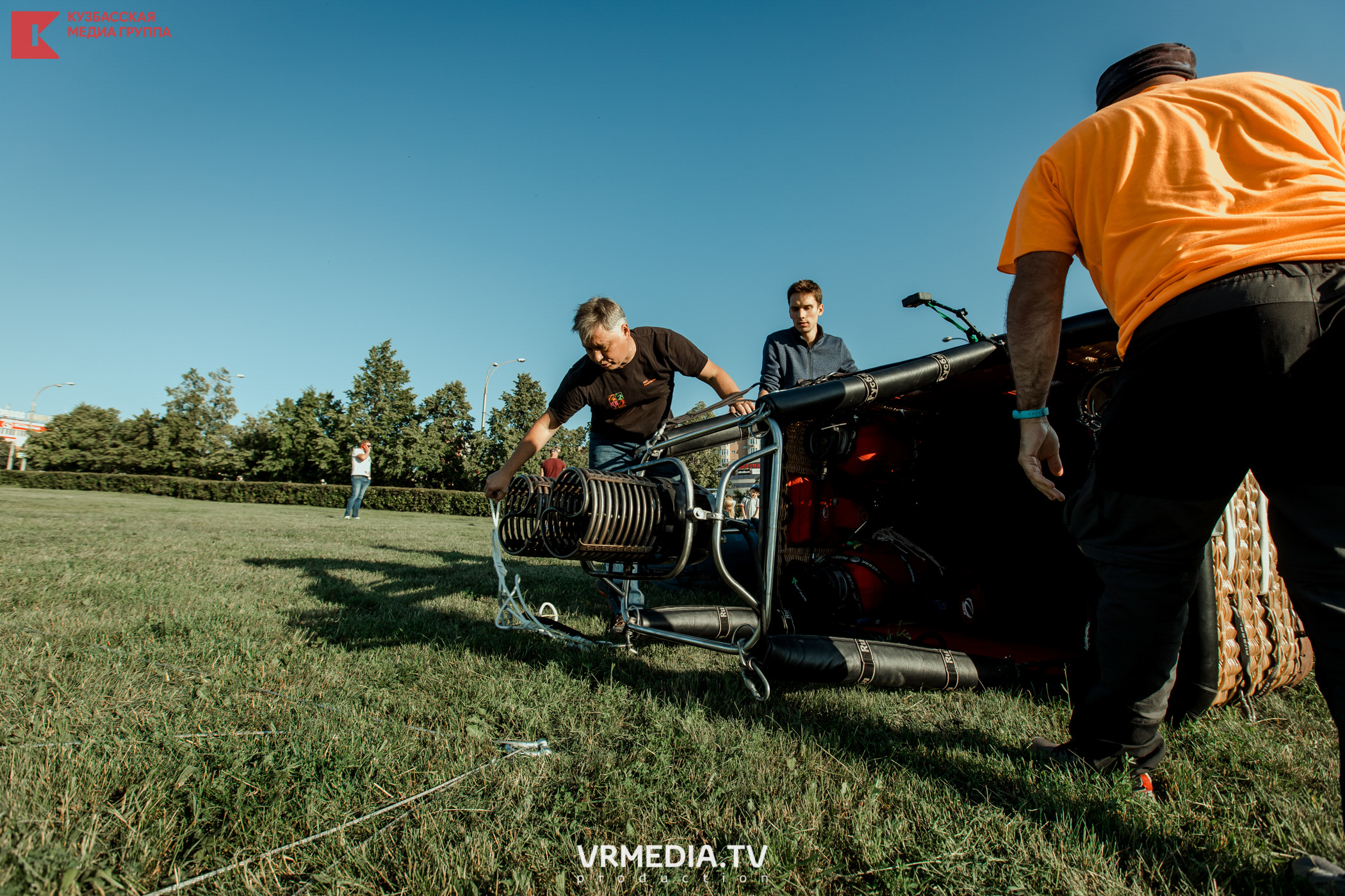 Запуск воздушный шаров. Герой Брестской крепости