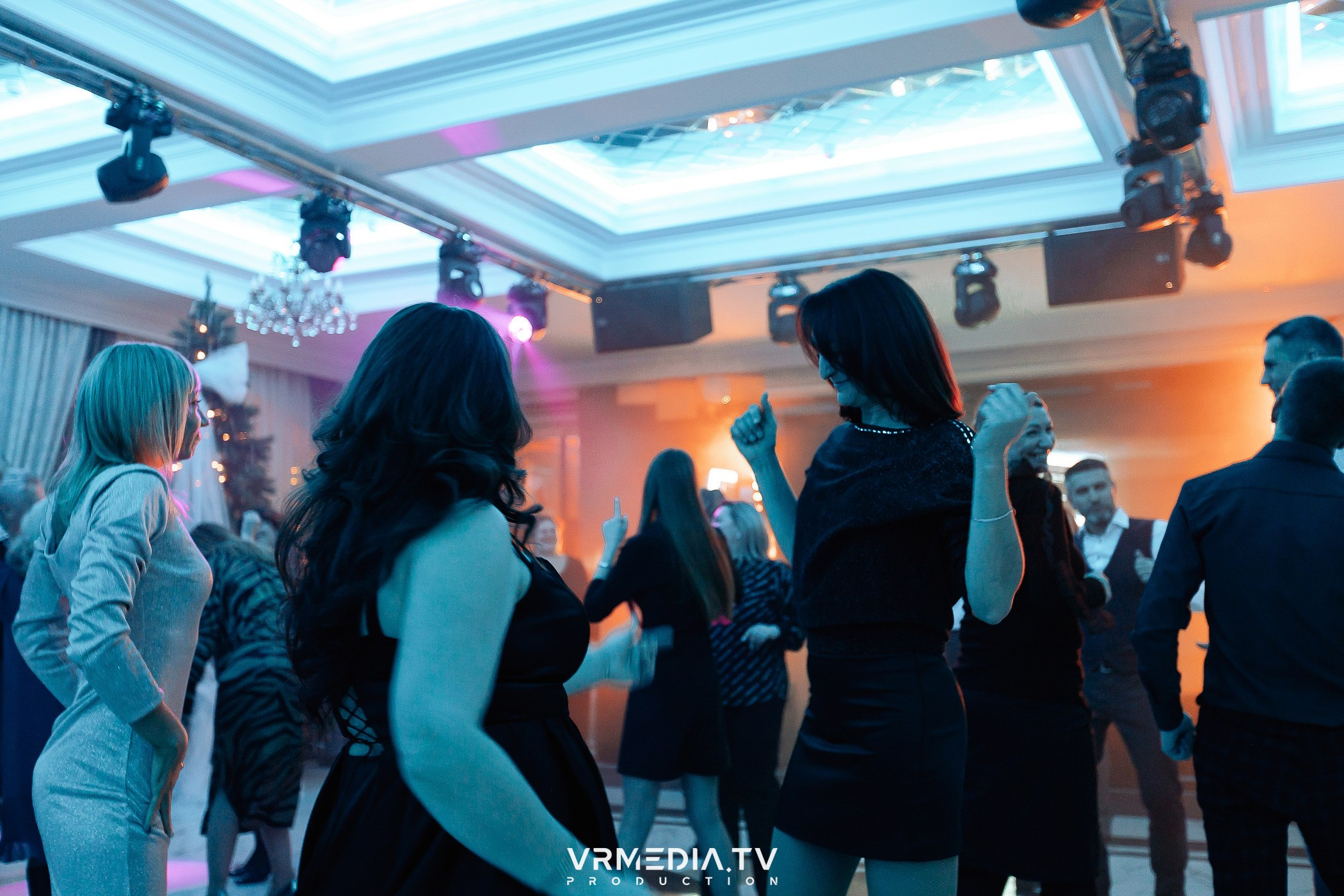 Новогодний вечер в ресторане «Лазурный Берег»