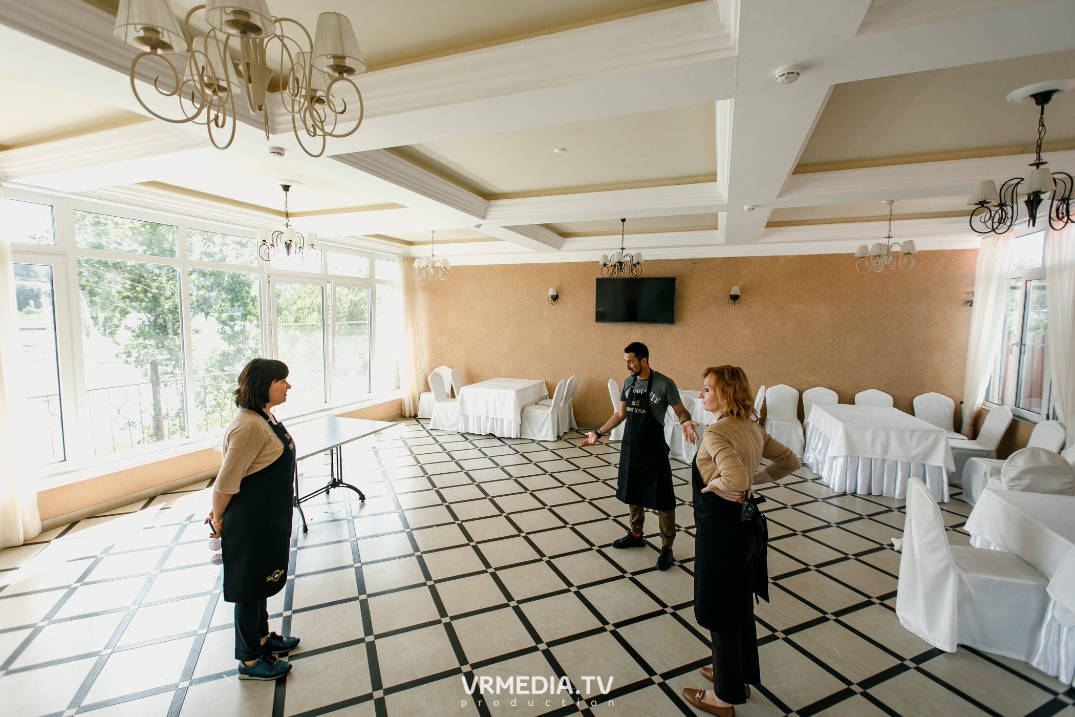 Backstage «Своя кухня» в РК «Лазурный Берег»