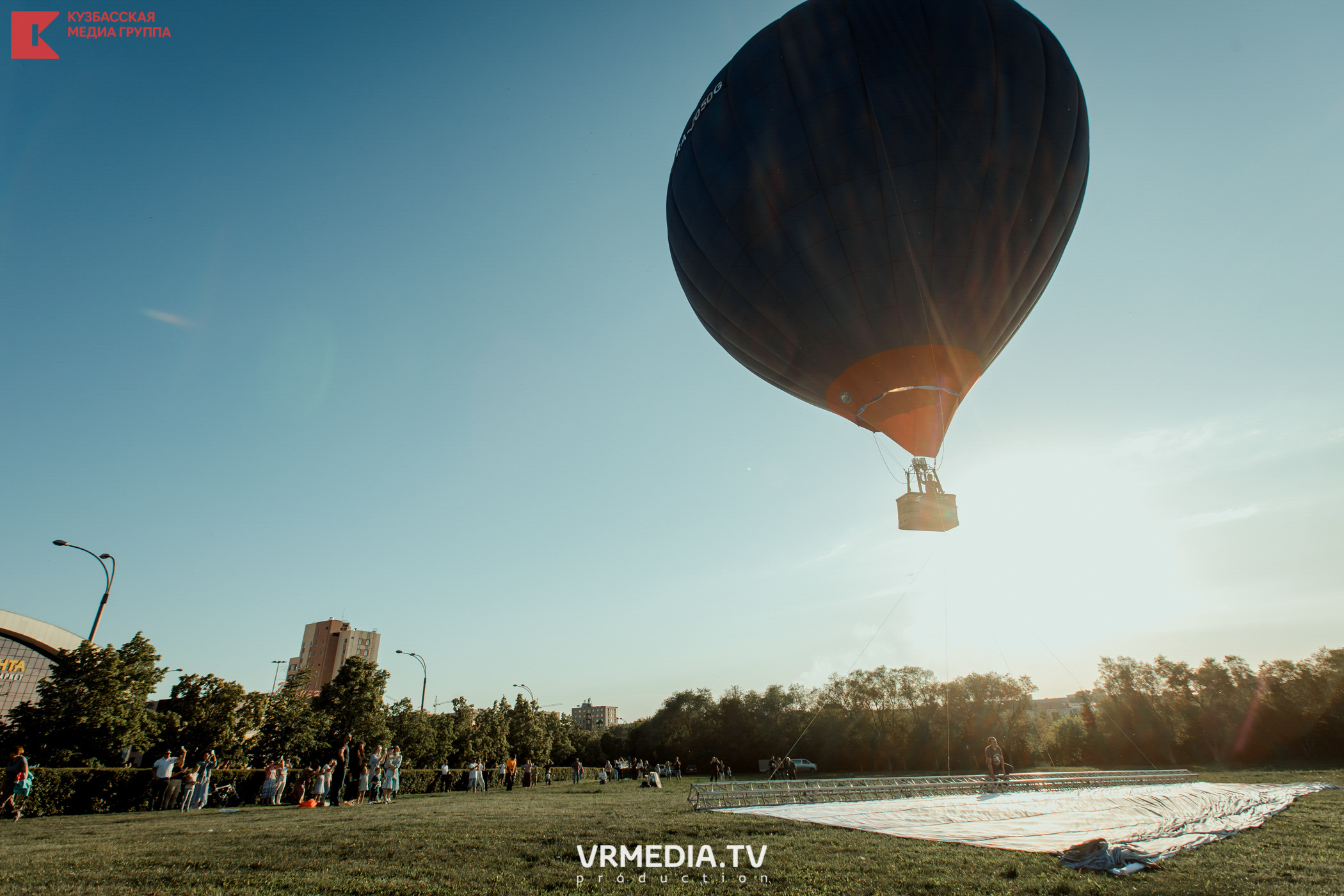 Запуск воздушный шаров. Герой Брестской крепости