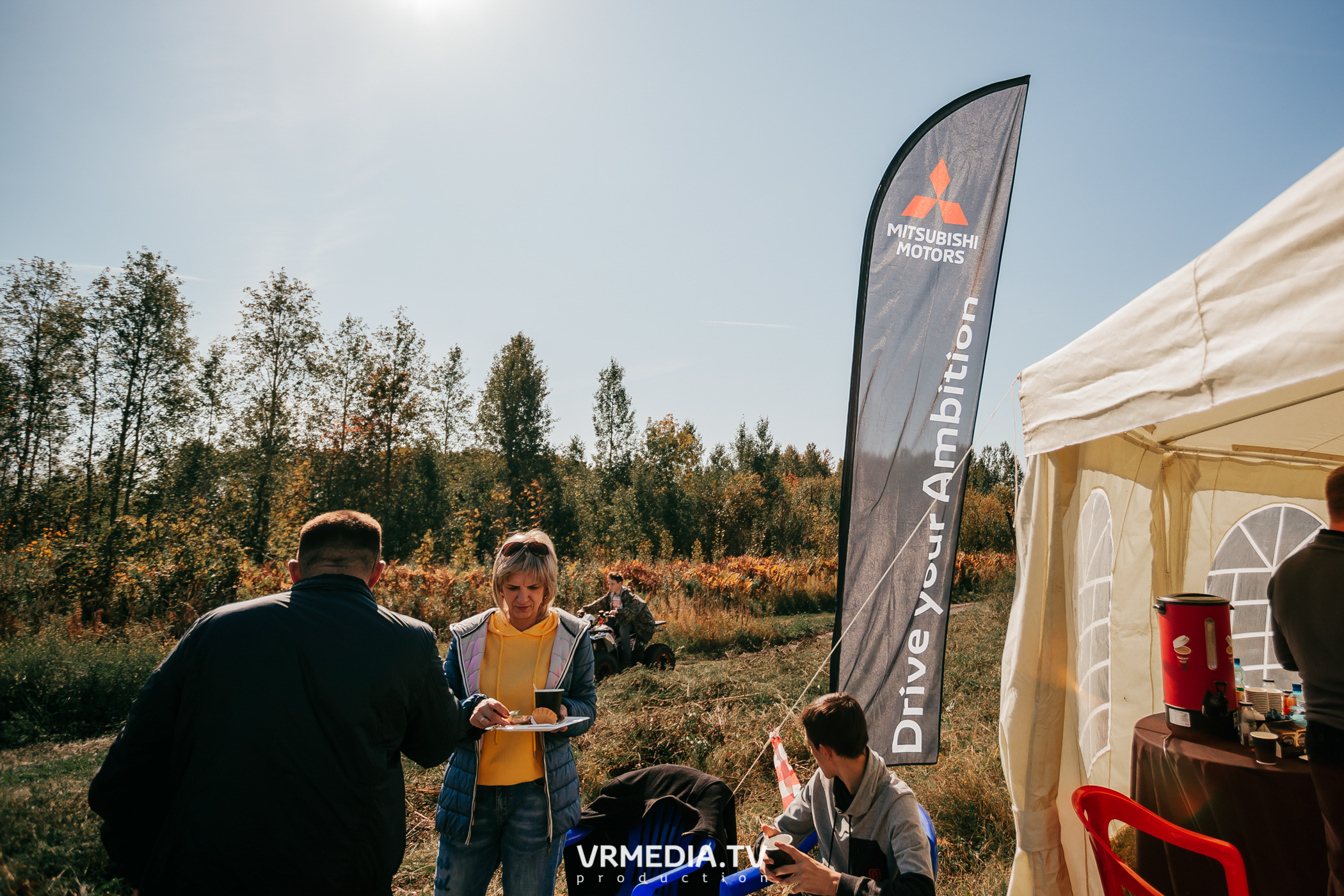 Внедорожный пикник Mitsubushi