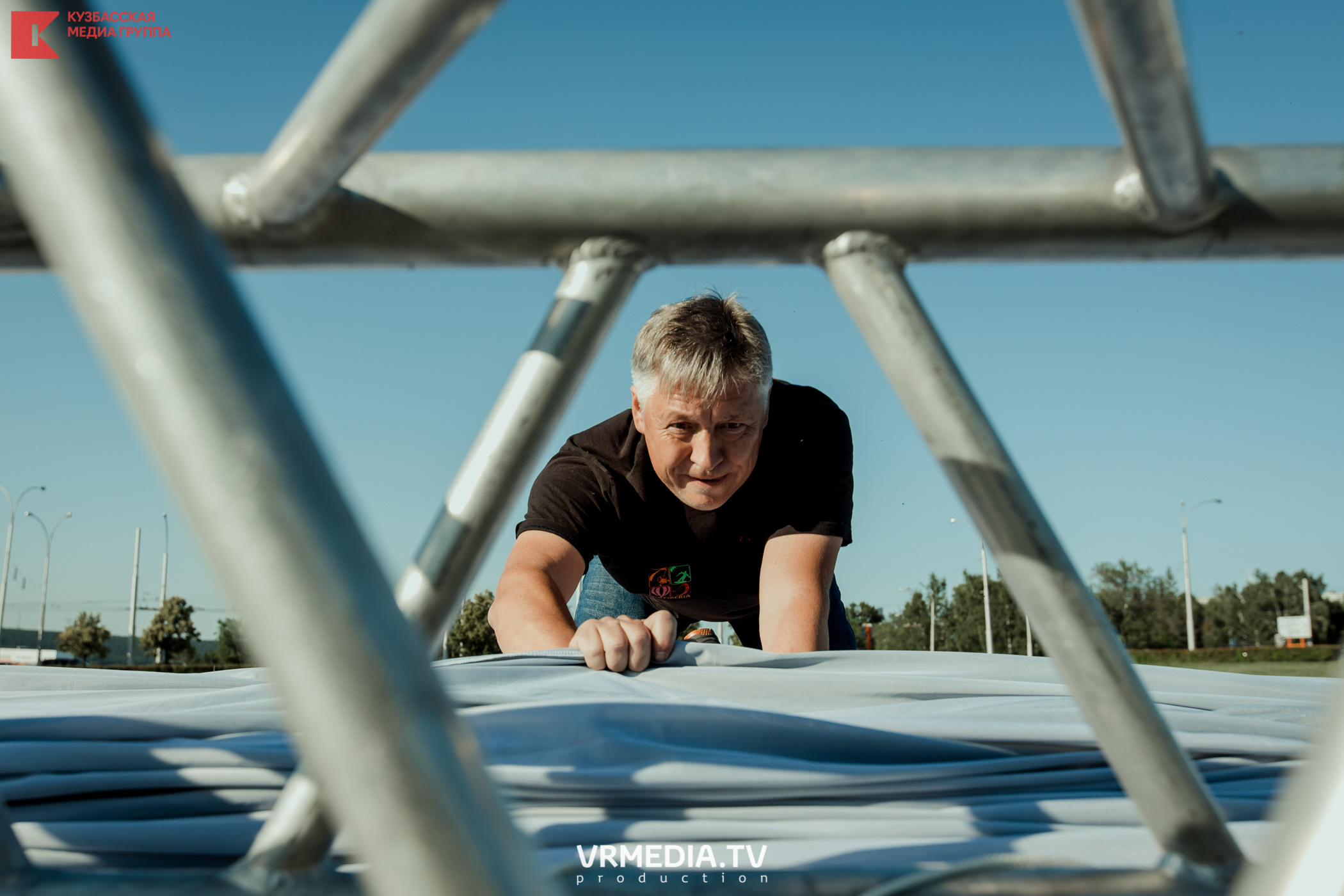 Запуск воздушный шаров. Герой Брестской крепости