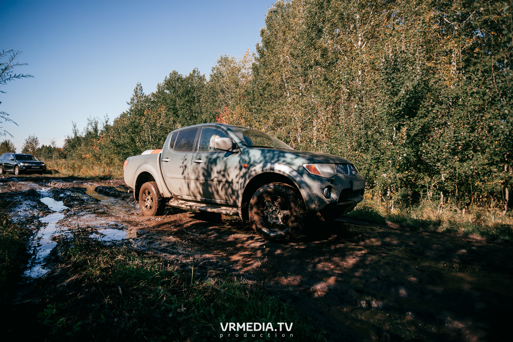 Внедорожный пикник Mitsubushi