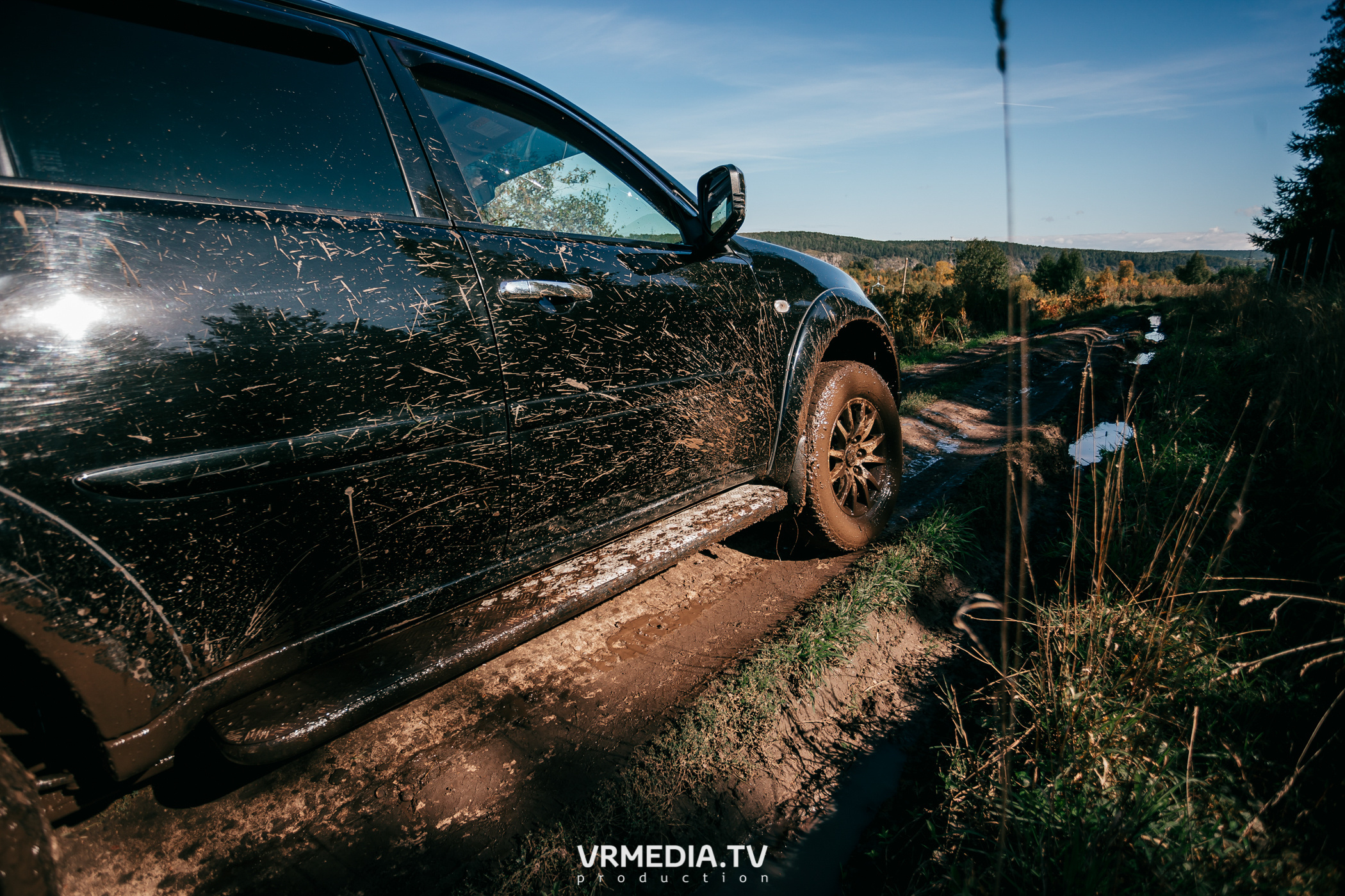 Внедорожный пикник Mitsubushi