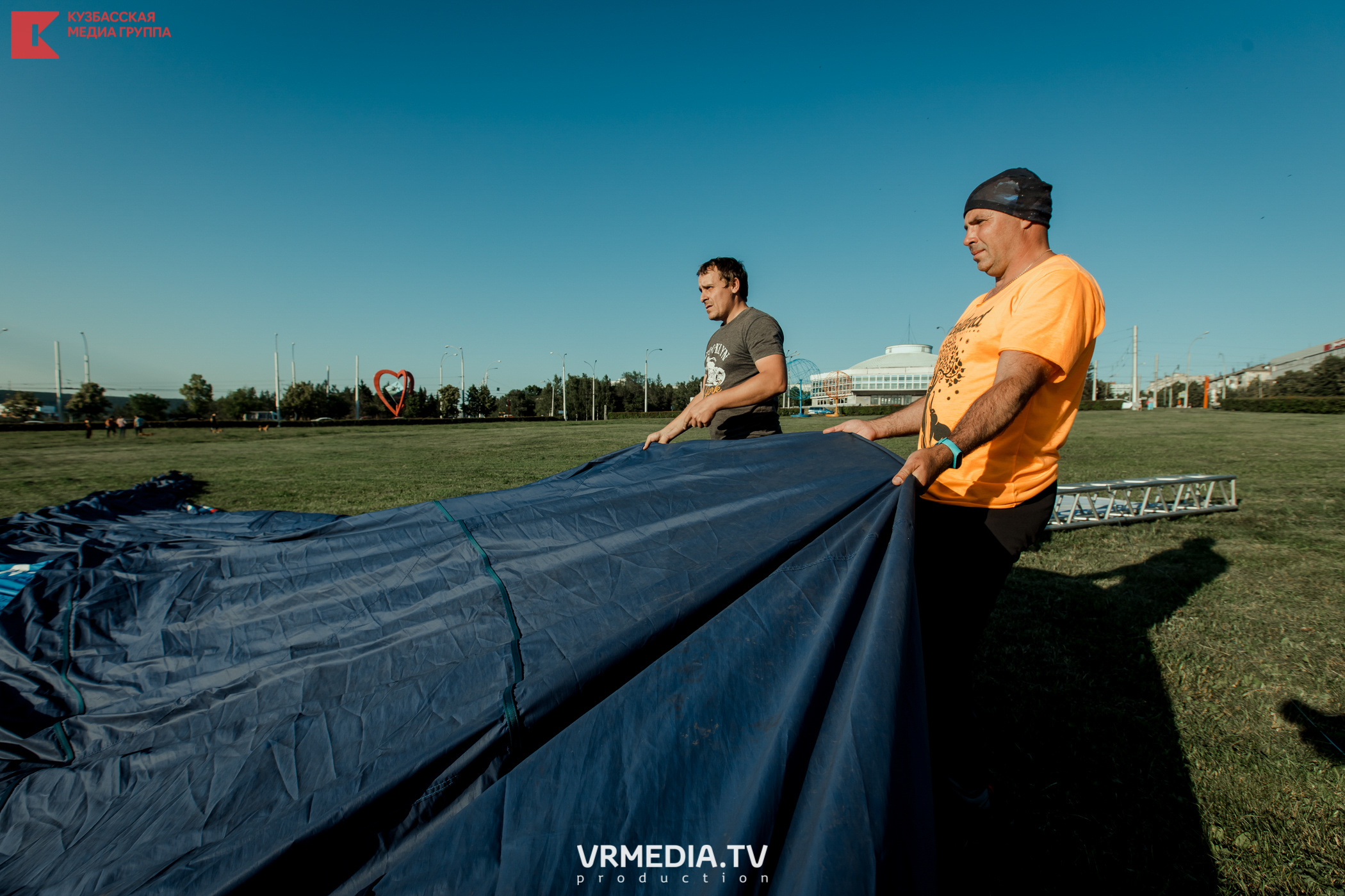 Запуск воздушный шаров. Герой Брестской крепости