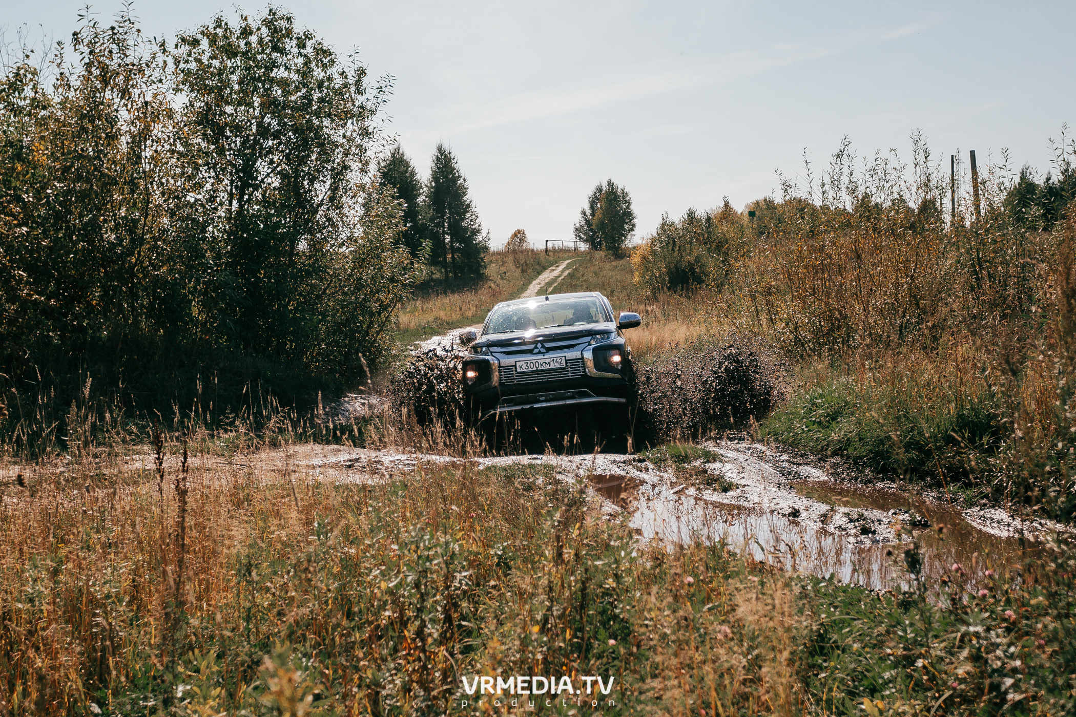 Внедорожный пикник Mitsubushi