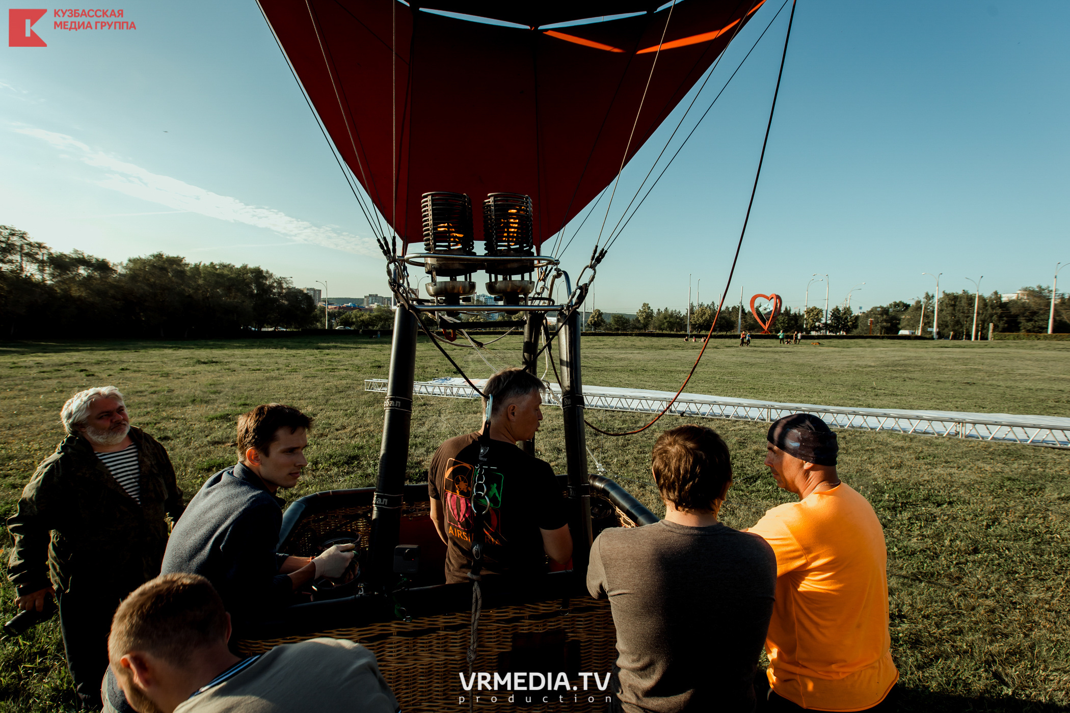 Запуск воздушный шаров. Герой Брестской крепости