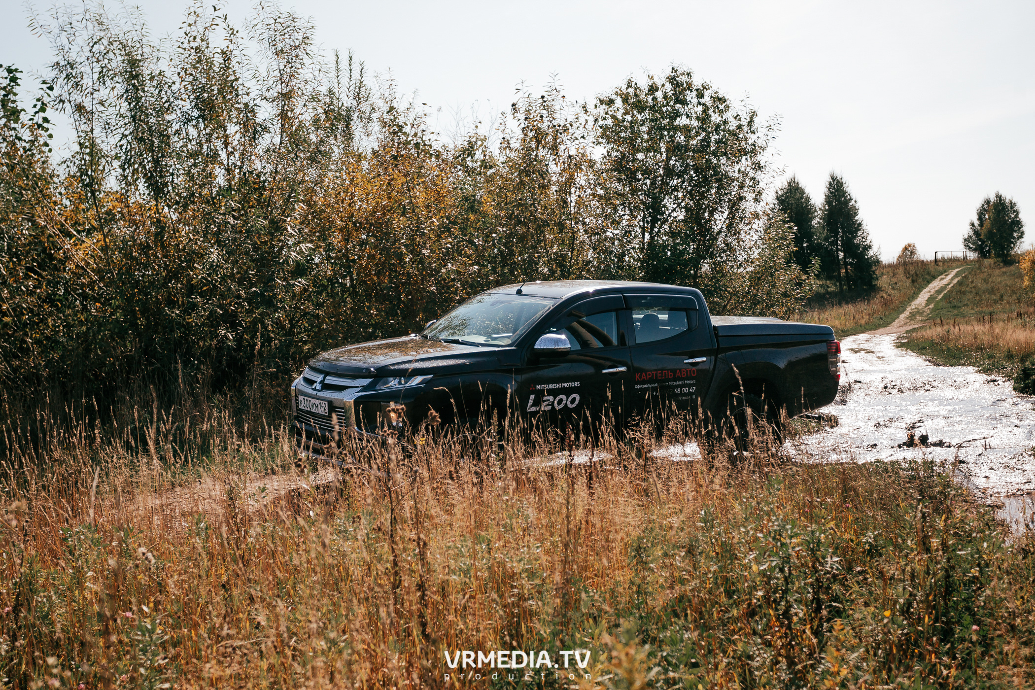 Внедорожный пикник Mitsubushi