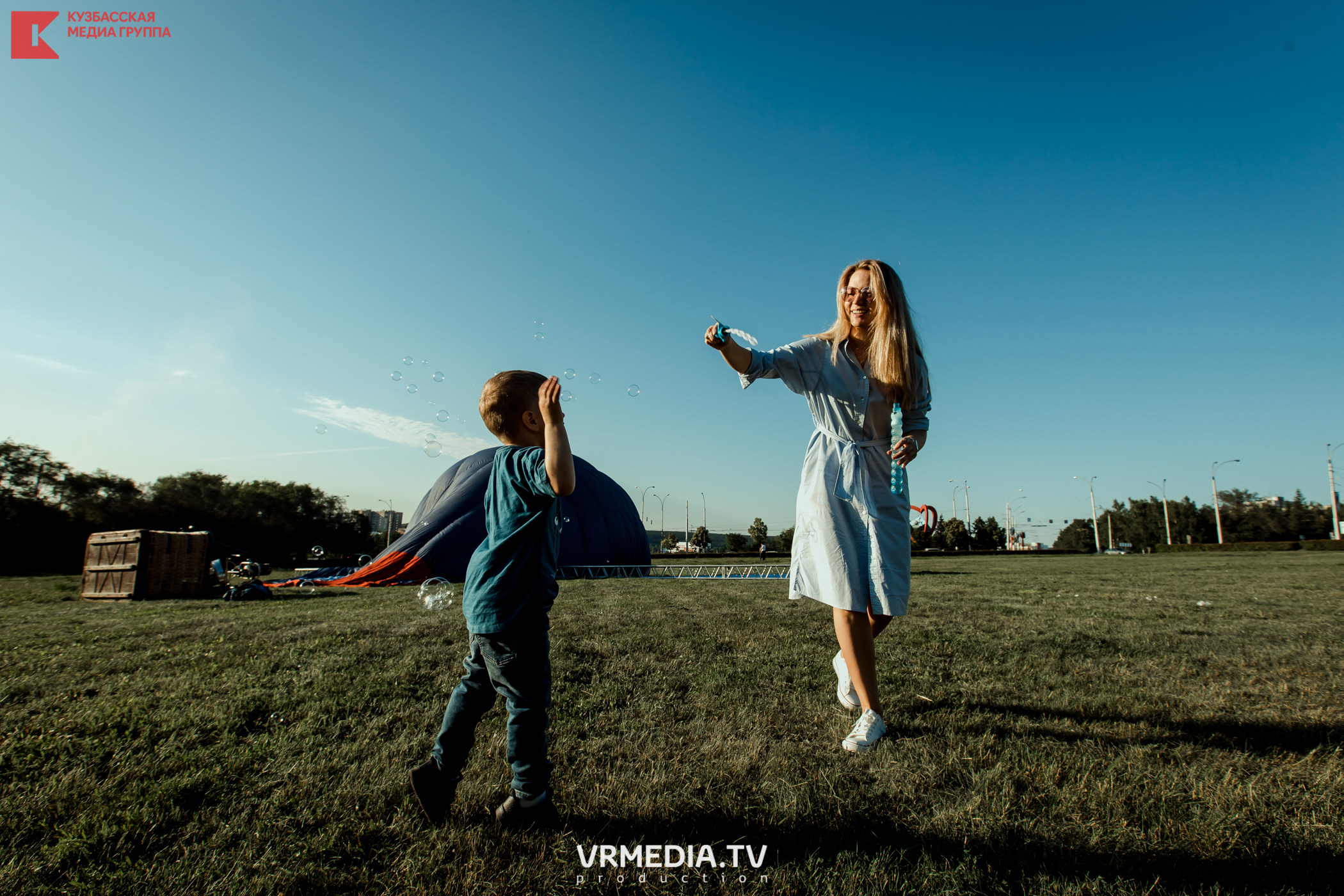 Запуск воздушный шаров. Герой Брестской крепости