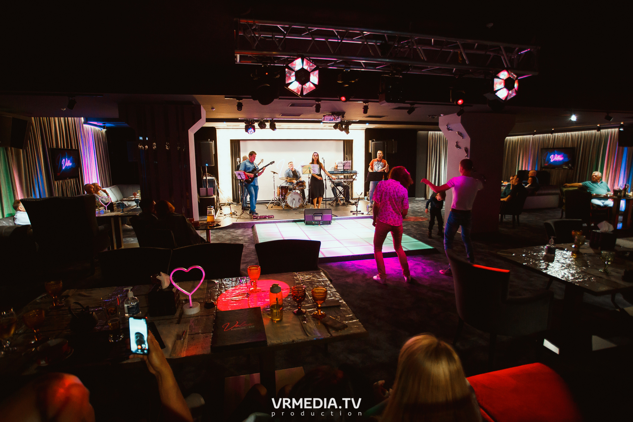 SMOOTH JAZZ в караоке «Volna»
