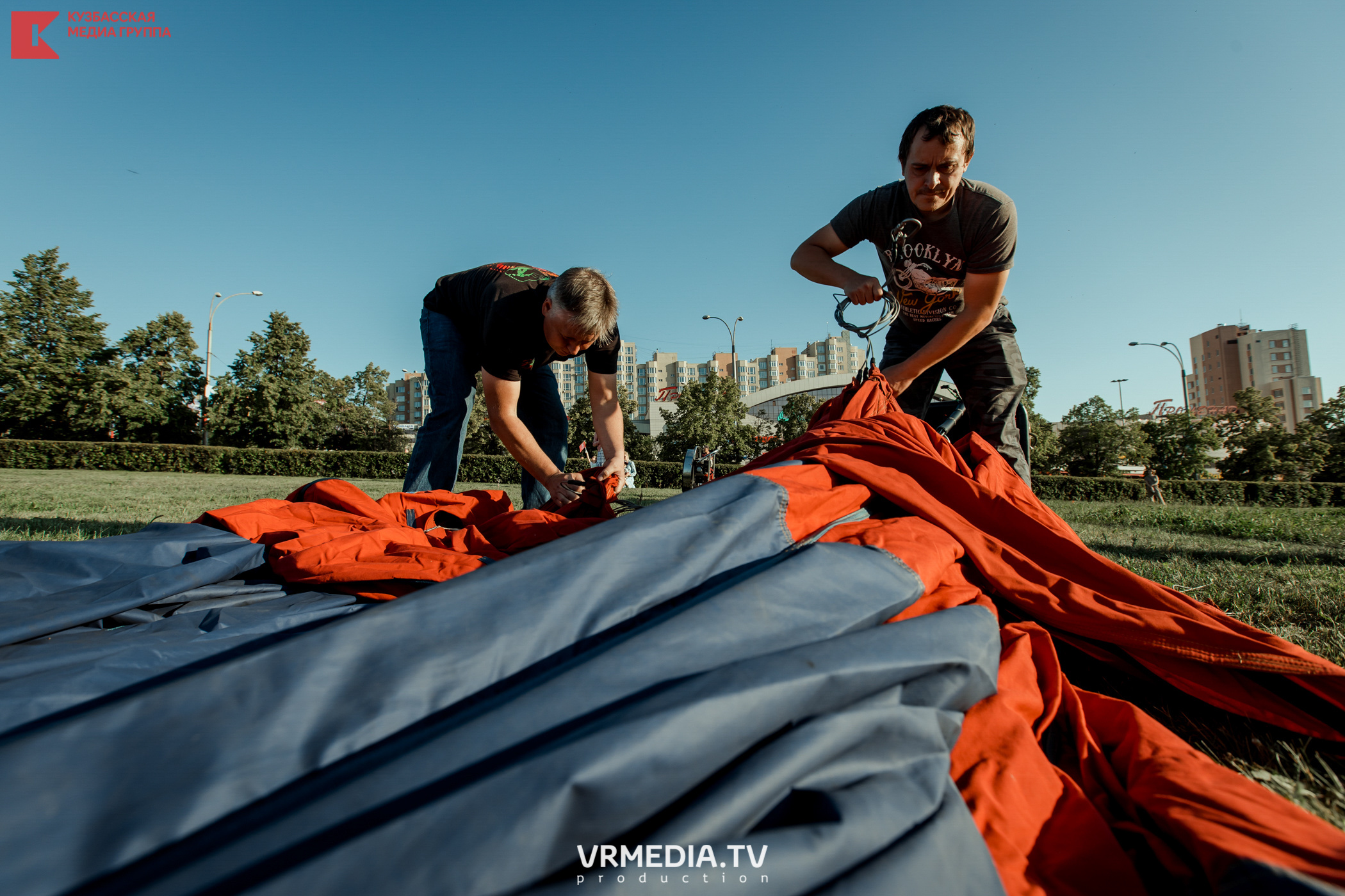 Запуск воздушный шаров. Герой Брестской крепости