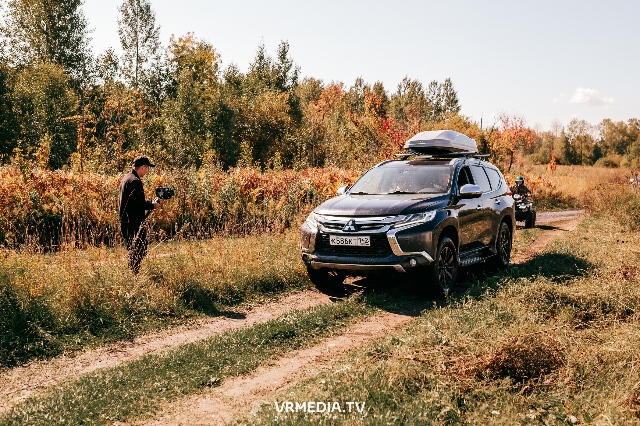 Внедорожный пикник Mitsubushi