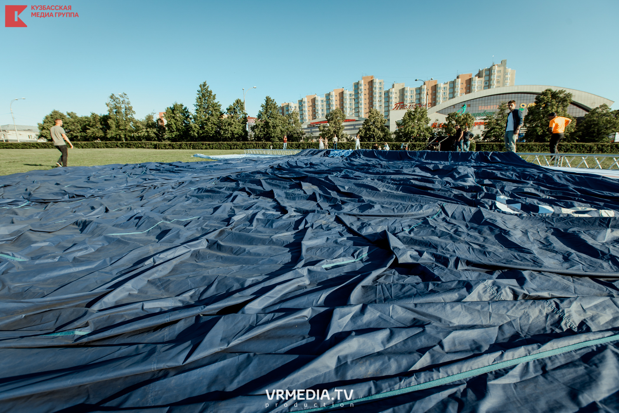 Запуск воздушный шаров. Герой Брестской крепости