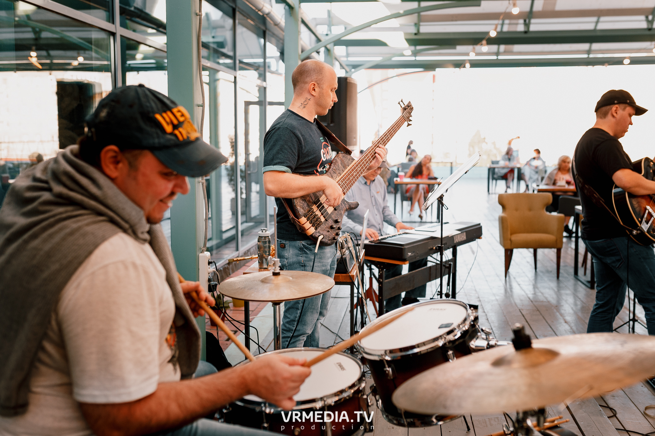 Джазовая среда. Вечера джаза