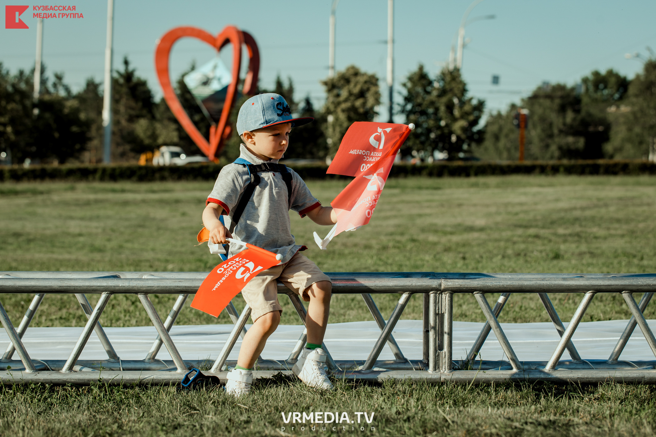 Запуск воздушный шаров. Герой Брестской крепости