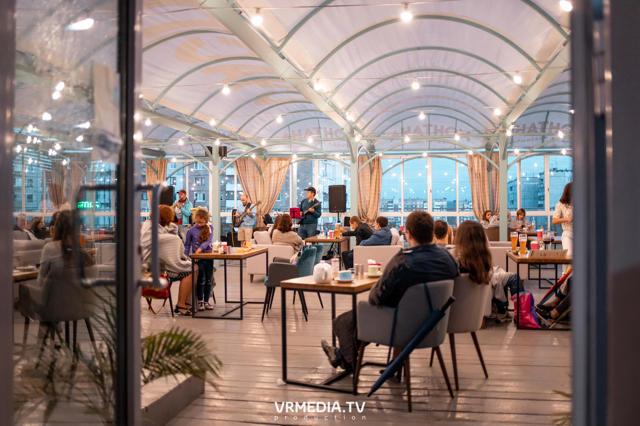 Джазовая среда в ресторане «Монтана»