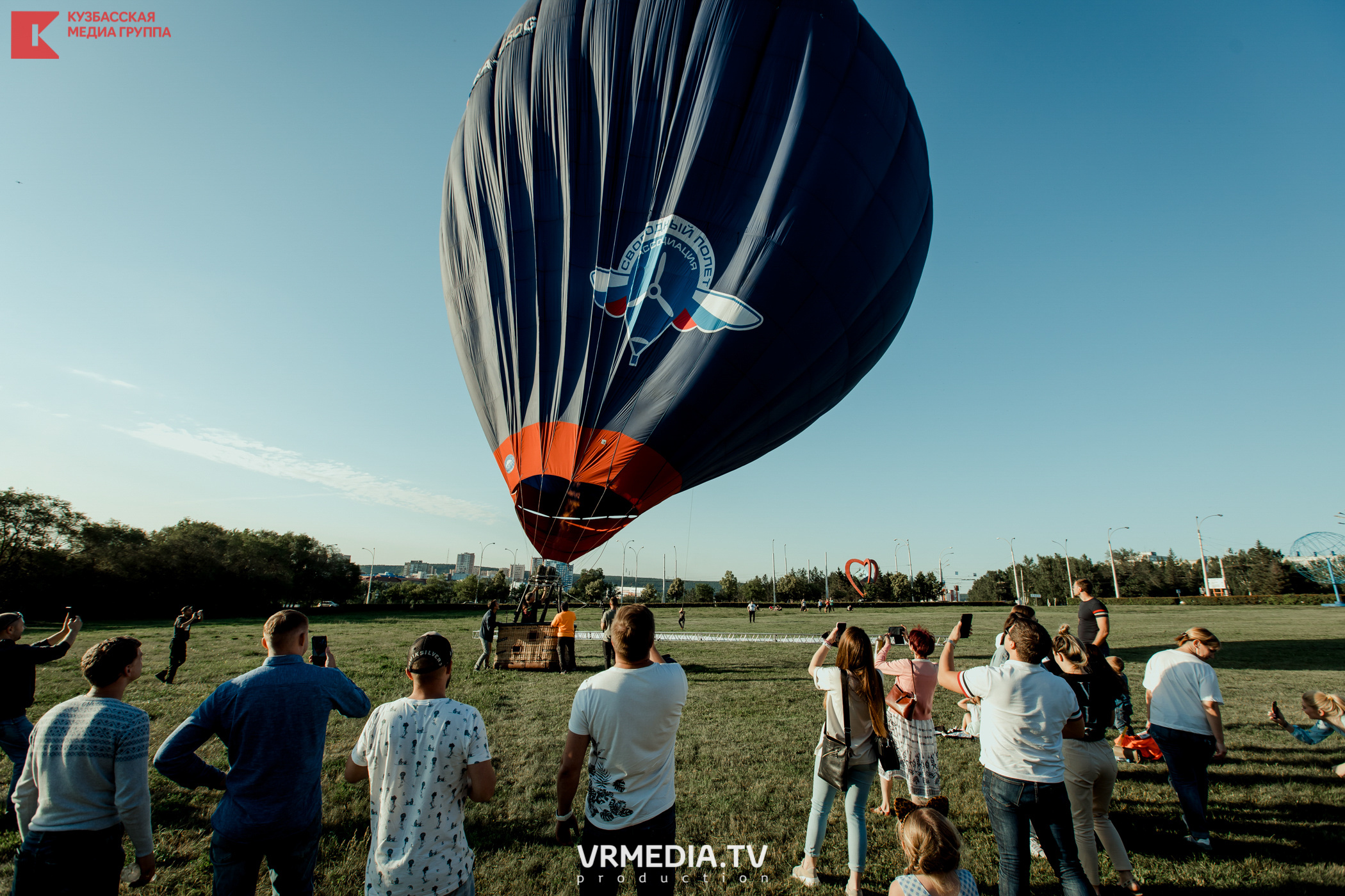 Запуск воздушный шаров. Герой Брестской крепости