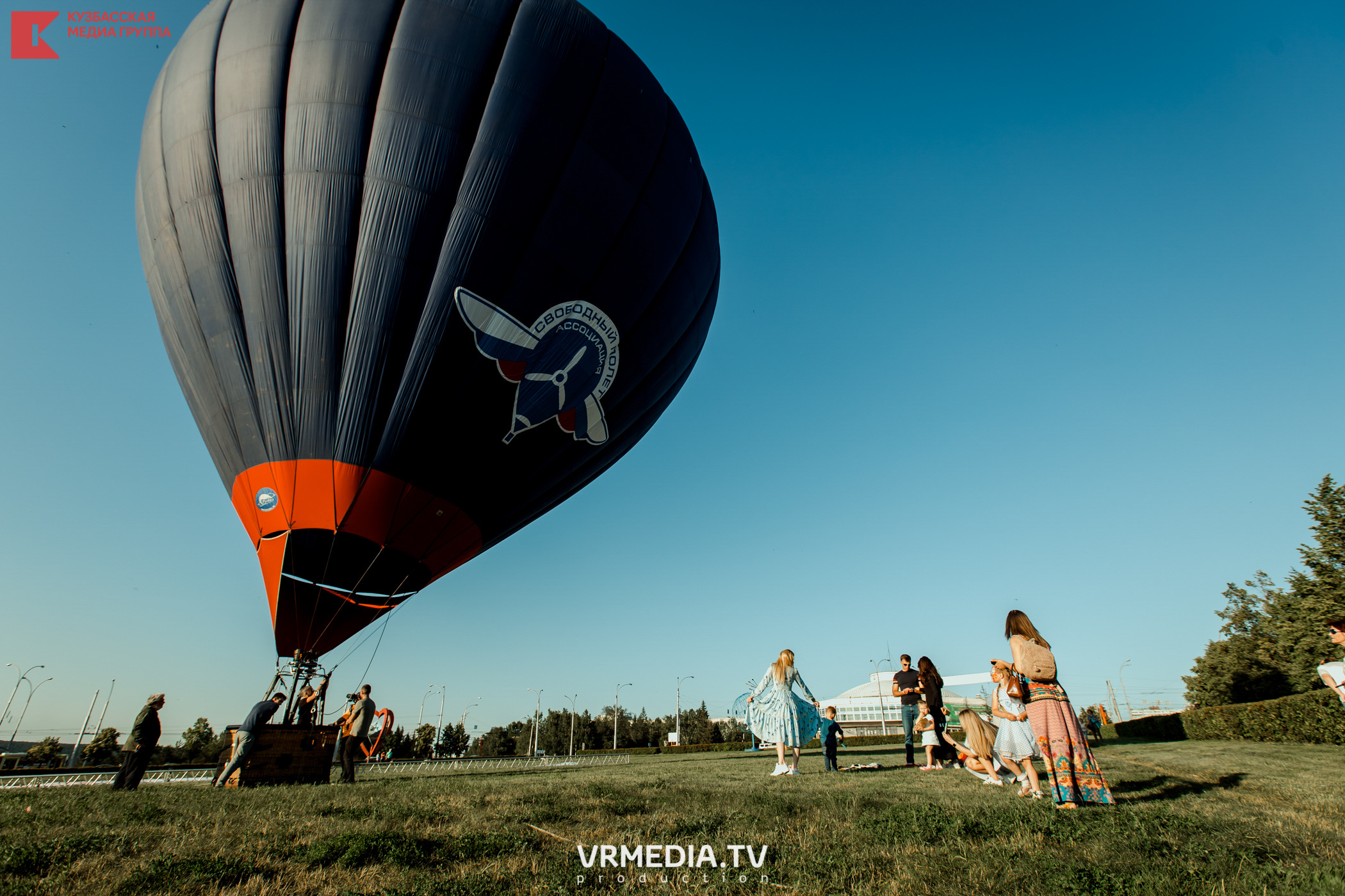Запуск воздушный шаров. Герой Брестской крепости