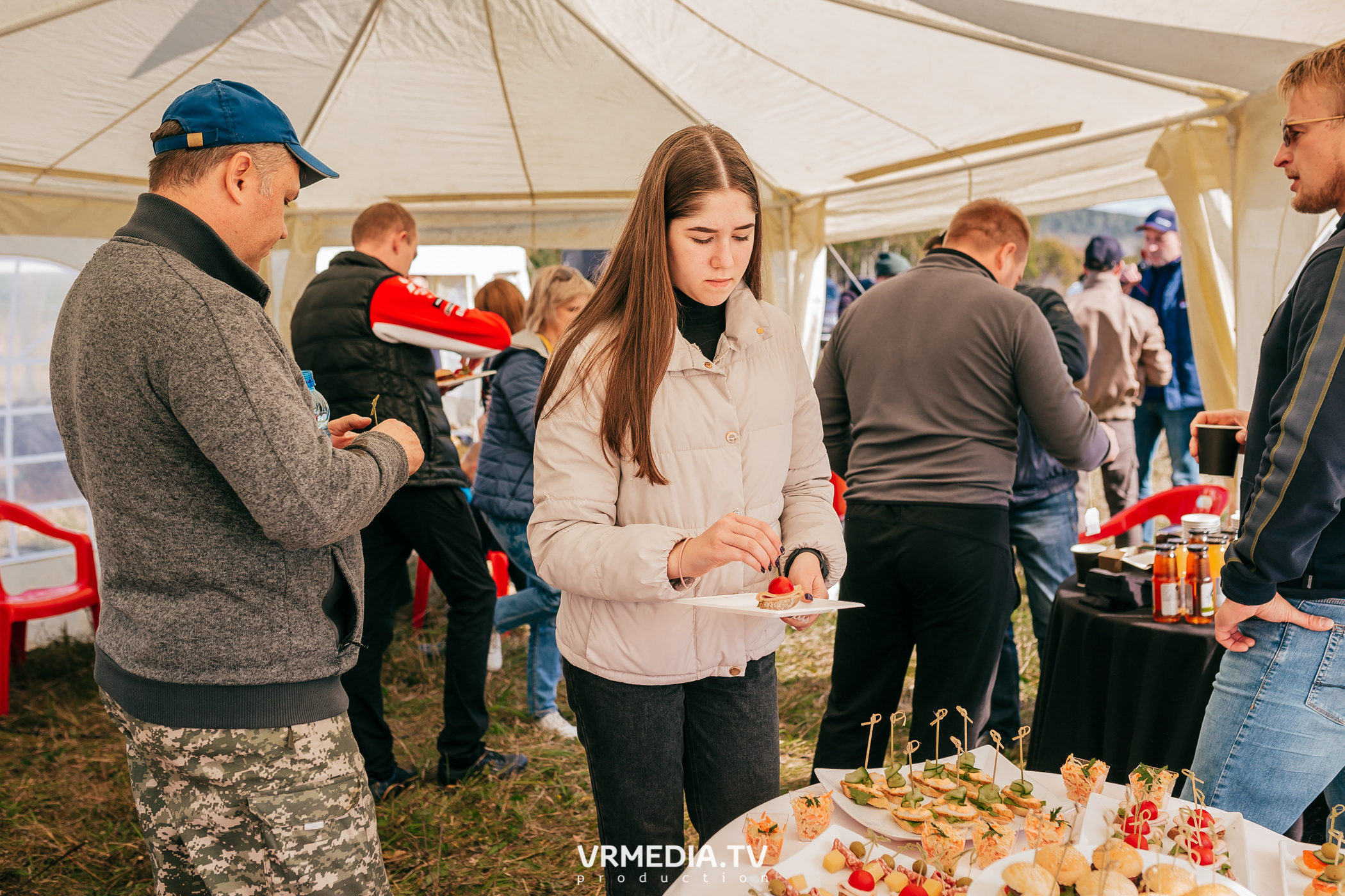 Внедорожный пикник Mitsubushi