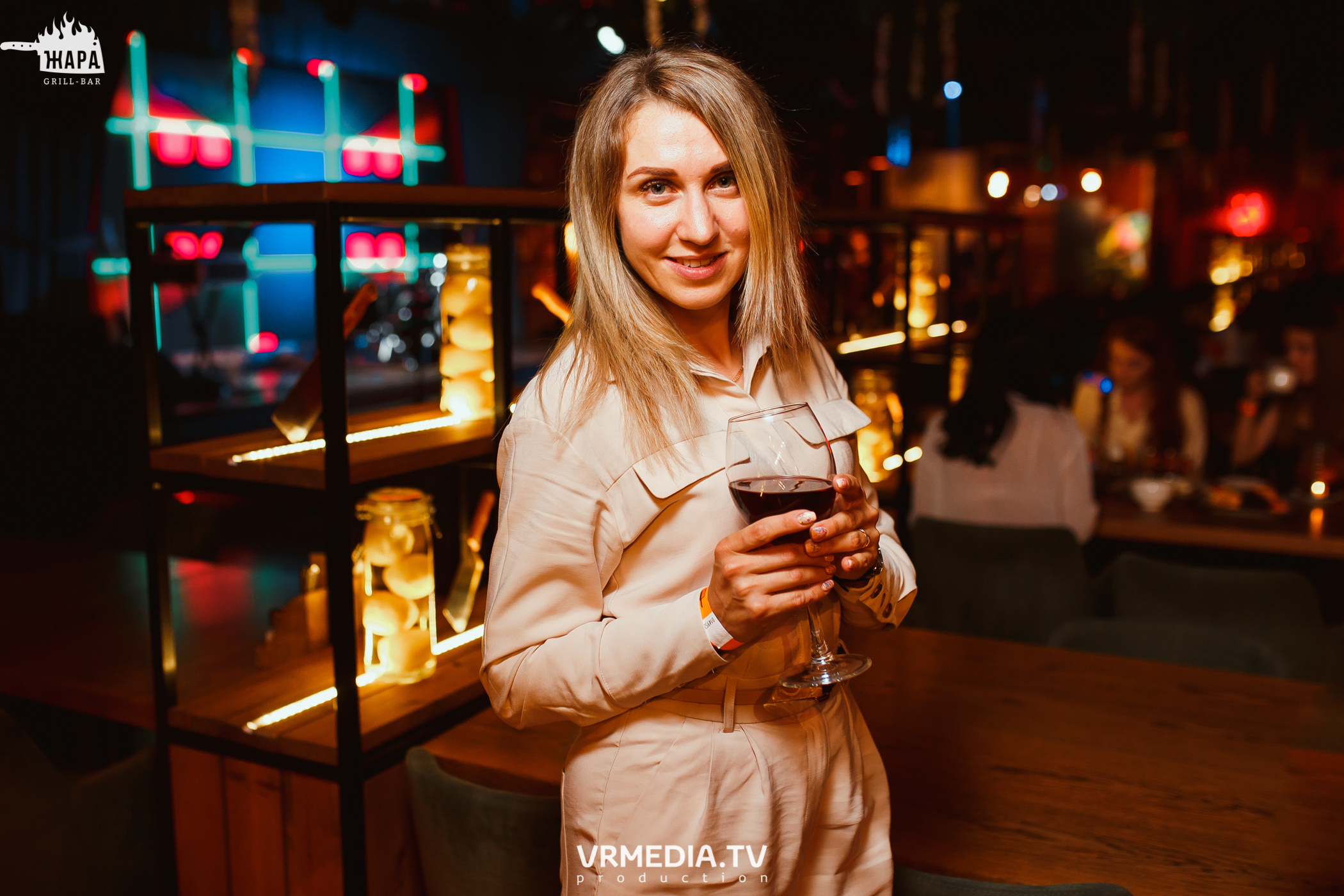 Группа «MOVETON» в гриль-баре «Жара»