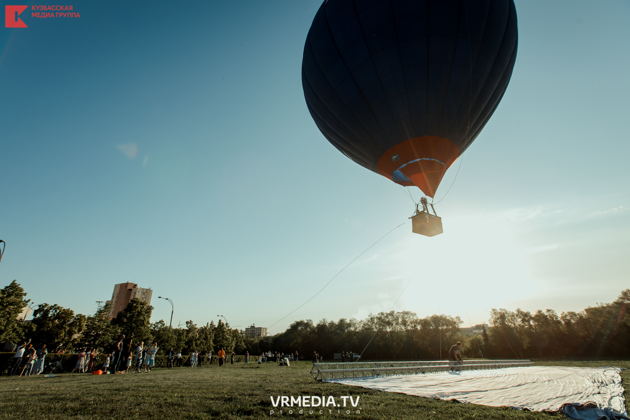Запуск воздушный шаров. Герой Брестской крепости