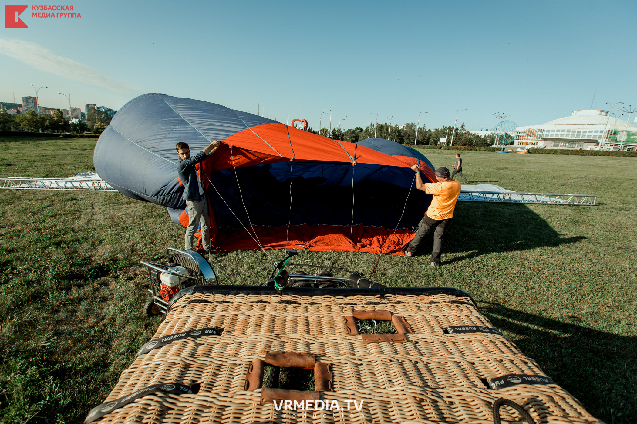 Запуск воздушный шаров. Герой Брестской крепости