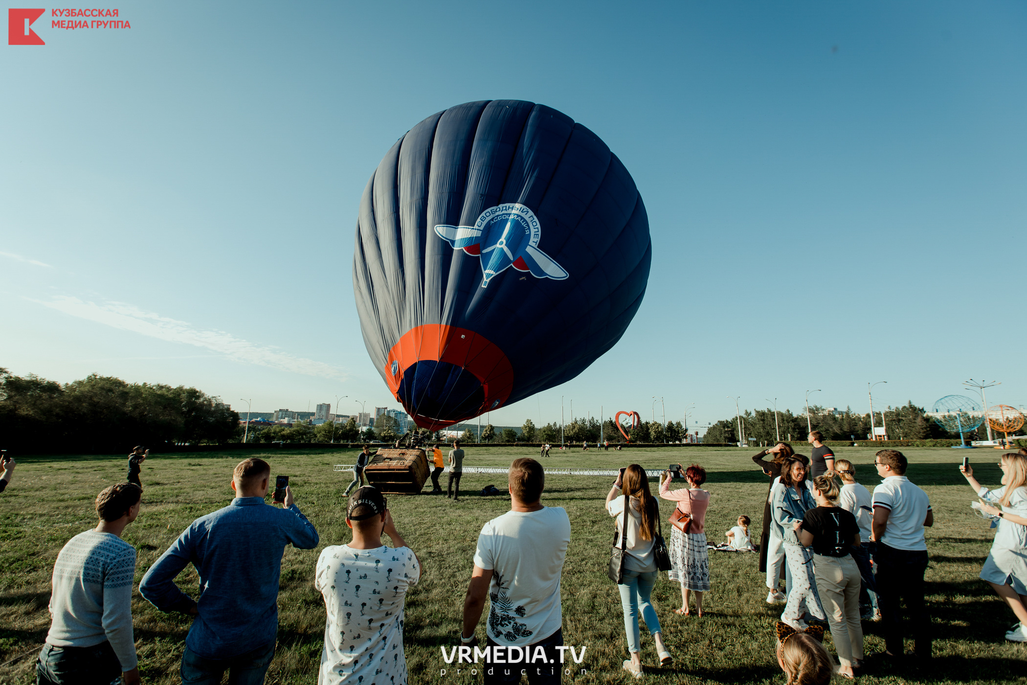 Запуск воздушный шаров. Герой Брестской крепости
