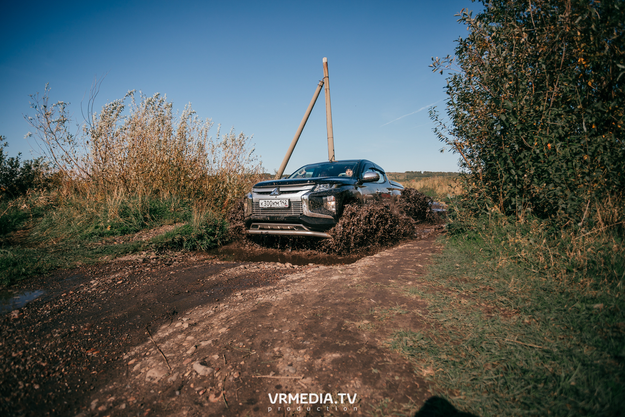 Внедорожный пикник Mitsubushi