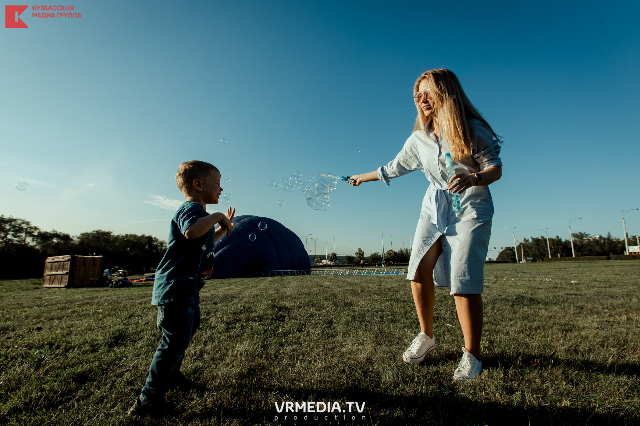 Запуск воздушный шаров. Герой Брестской крепости