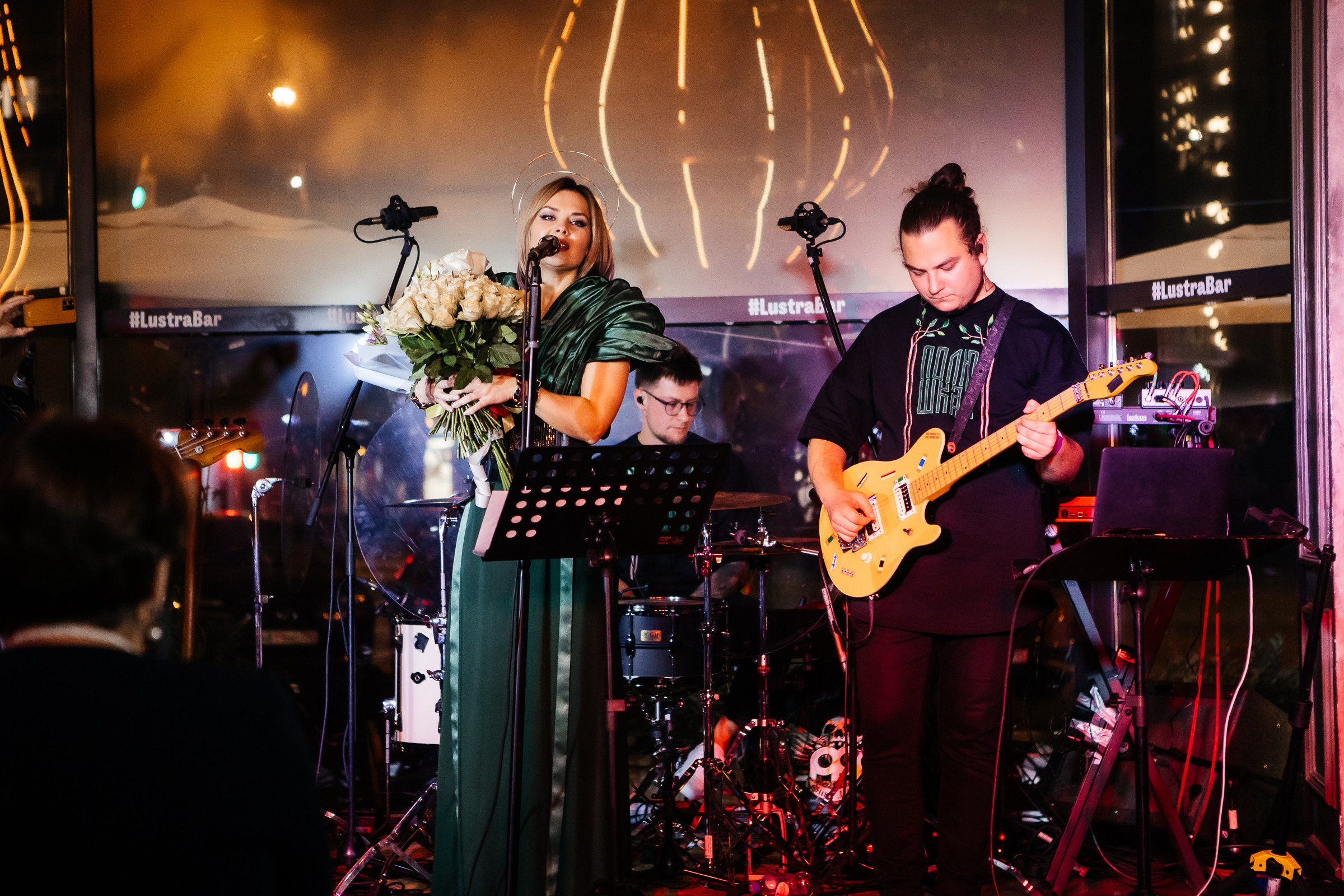 Полюшка в Lustra bar. Репортажный и свадебный фотограф Катерина Потапова