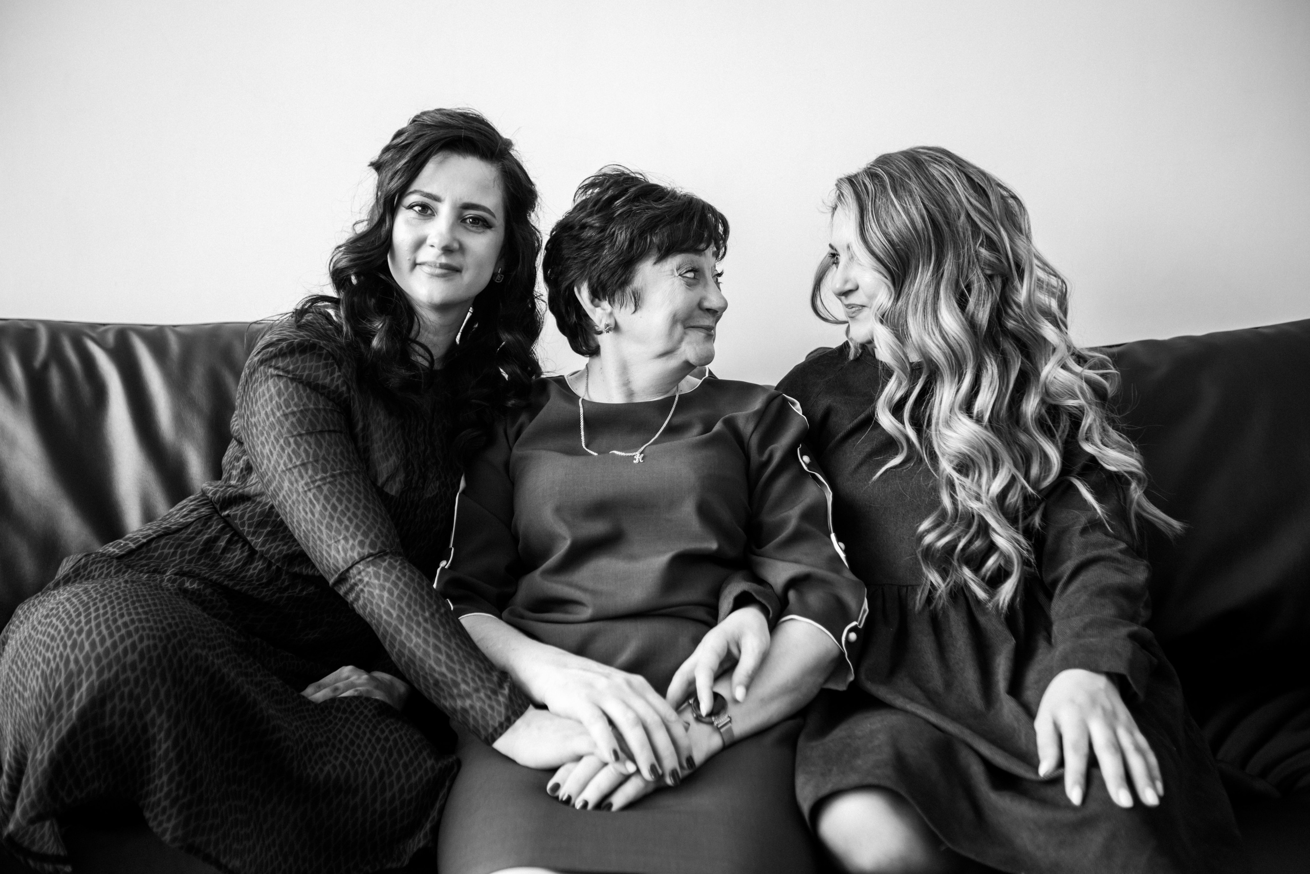 Настя, Маша и Мама. Главная