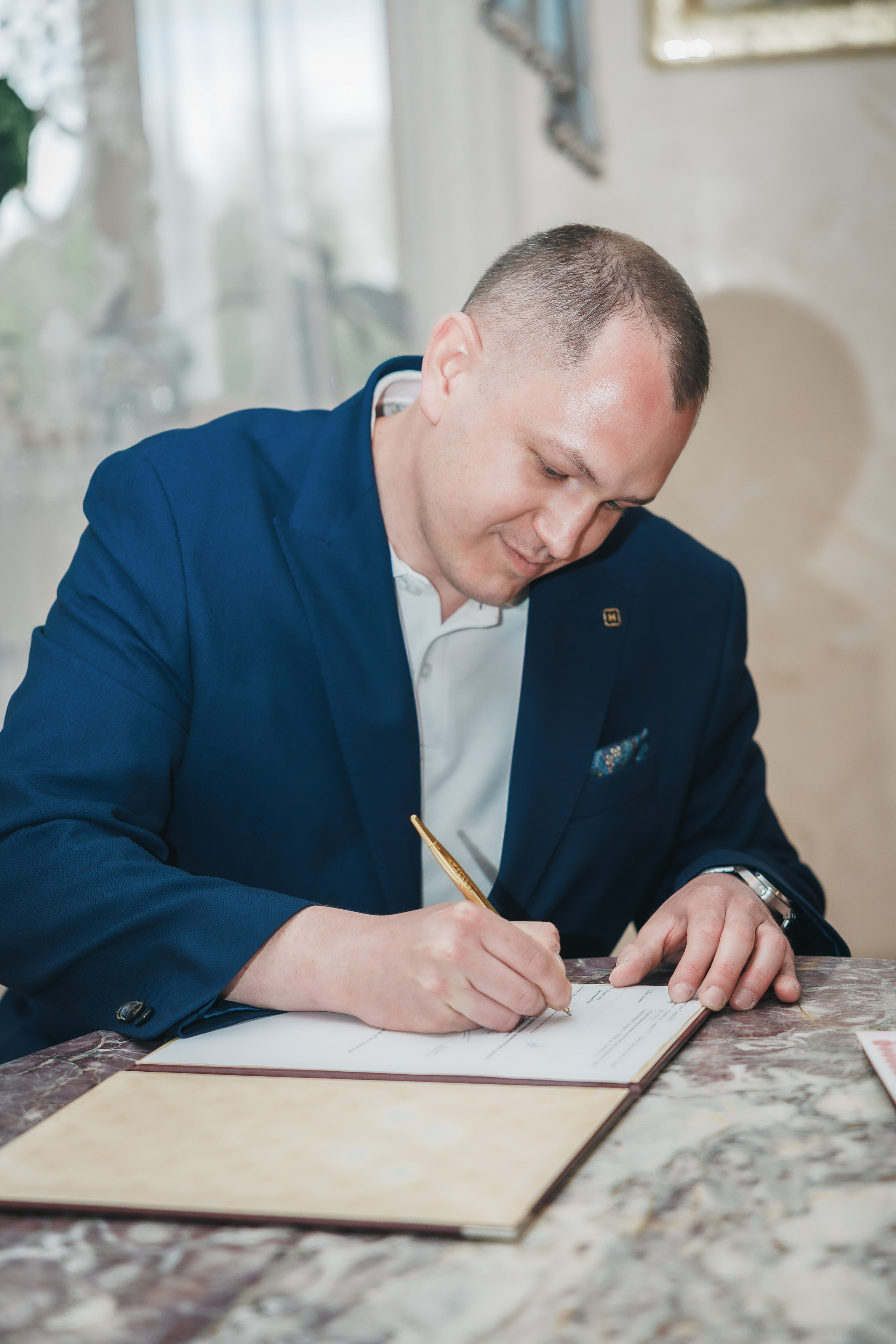 Фотосъемка регистрации брака в гостинице «Покровская». Свадебный и семейный фотограф в Москве Красинская Мария