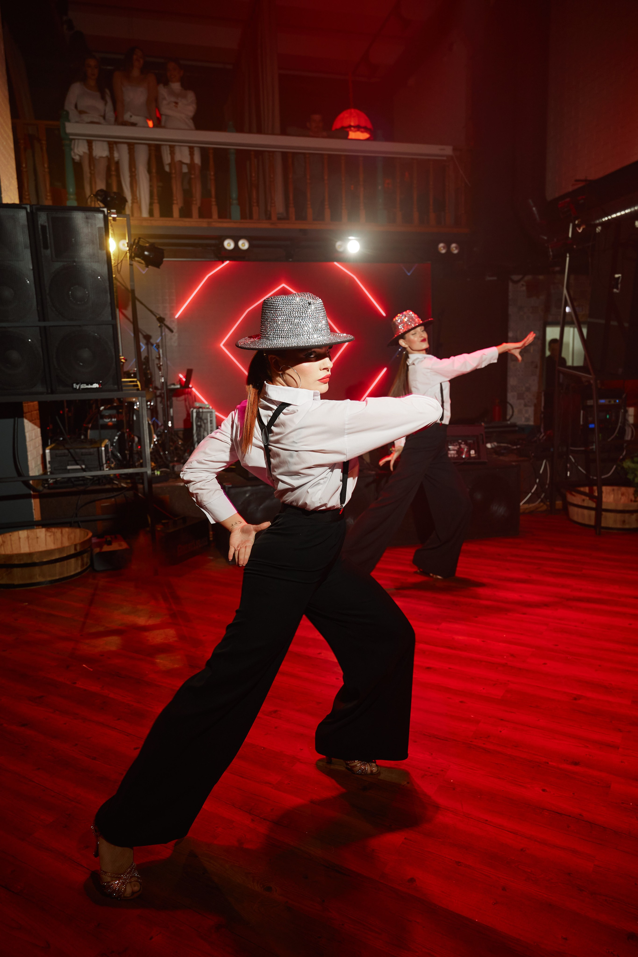 Арт-вечеринка 2026. Фотограф и видеограф в Кургане Леонид Корнильев