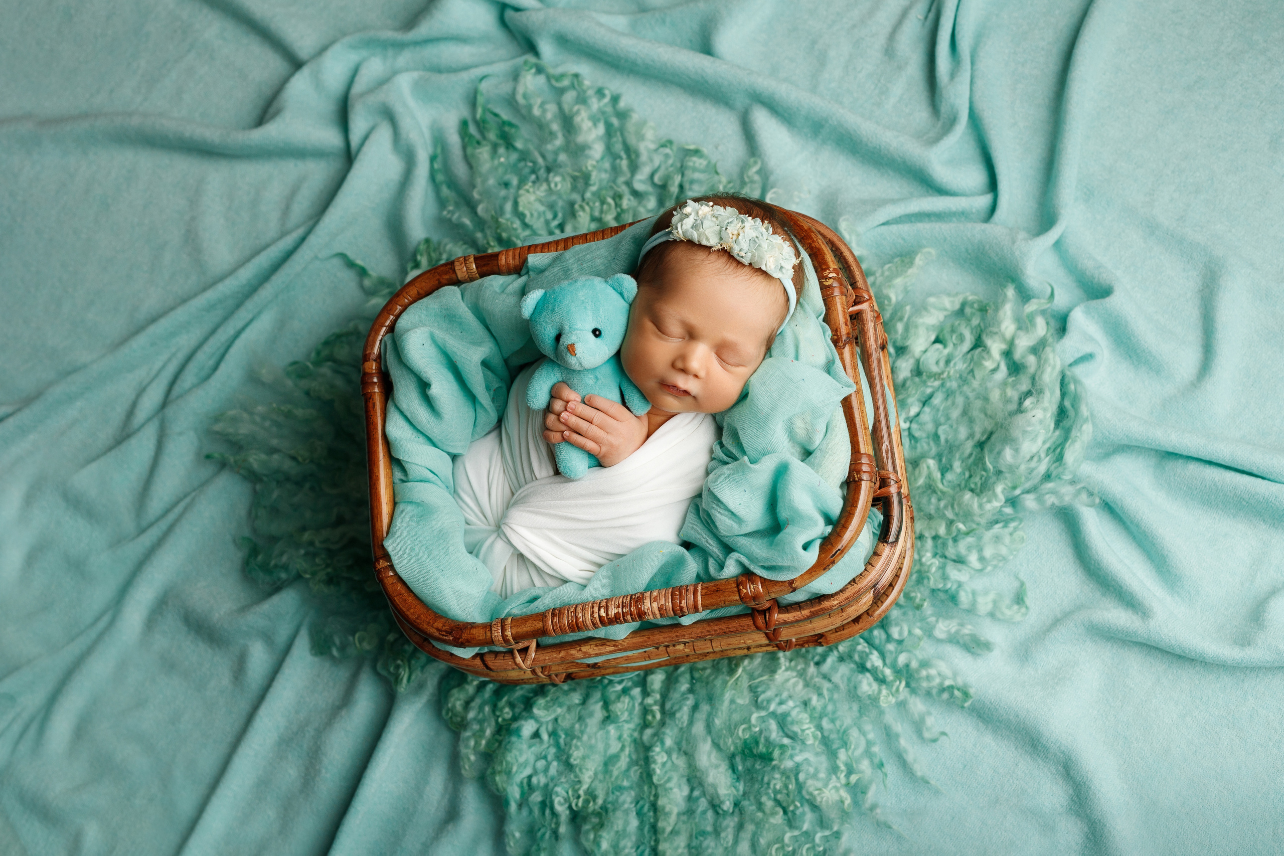 Фотосессия малыша Екатеринбург. Фотосессия новорождённого Екатеринбург. Фотограф newborn Екатеринбург. Фотограф новорожденных Екатеринбург. Фотограф Екатеринбург. Фотосессия Екатеринбург. Фотосессия под ключ Екатеринбург 