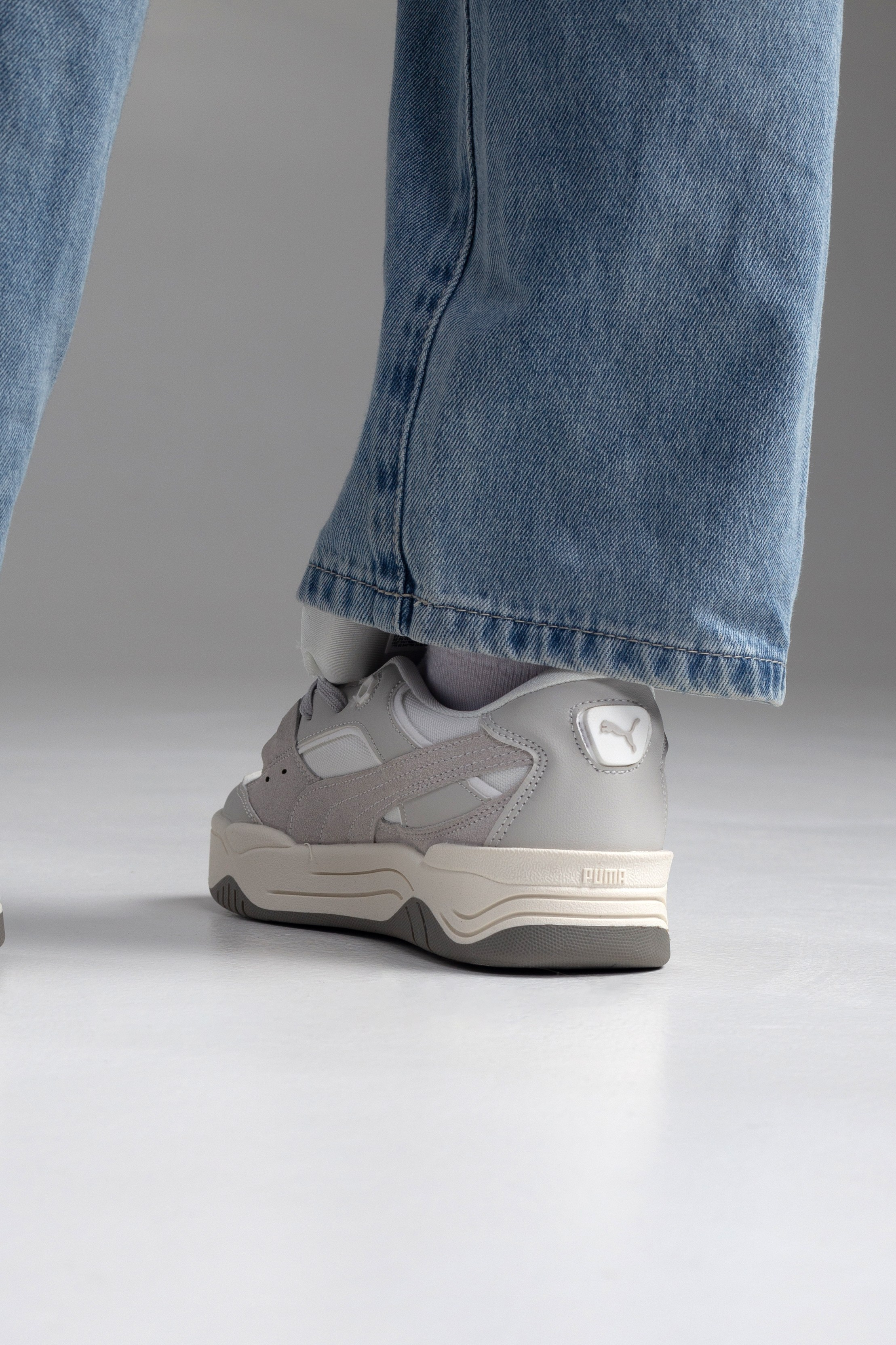 Кроссовки PUMA. Фотограф для различных событий, проектов, маркетплейсов, сайтов и мероприятий в Екатеринбурге