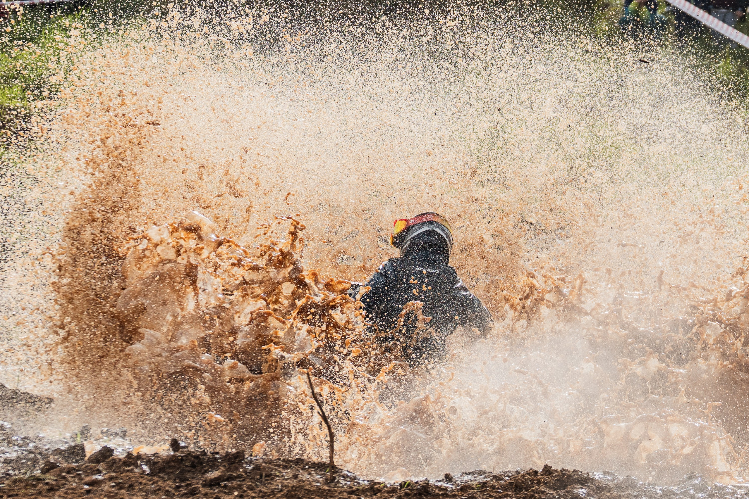 Mud racing. Паша Страхов — фотограф