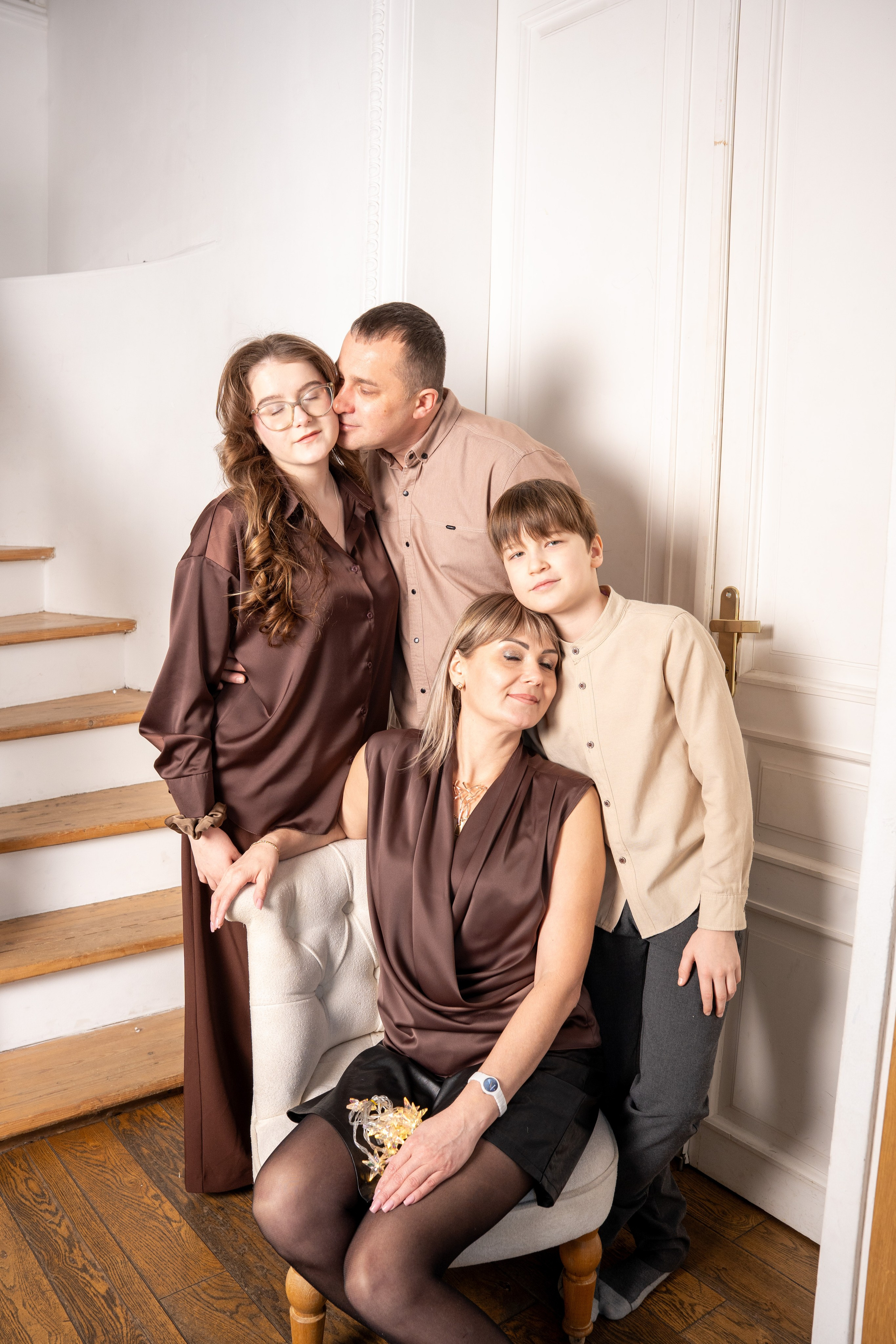 Семейная фотосессия для Лены. Студийный и портретный фотограф в САНКТ-ПЕТЕРБУРГЕИрина Махаон