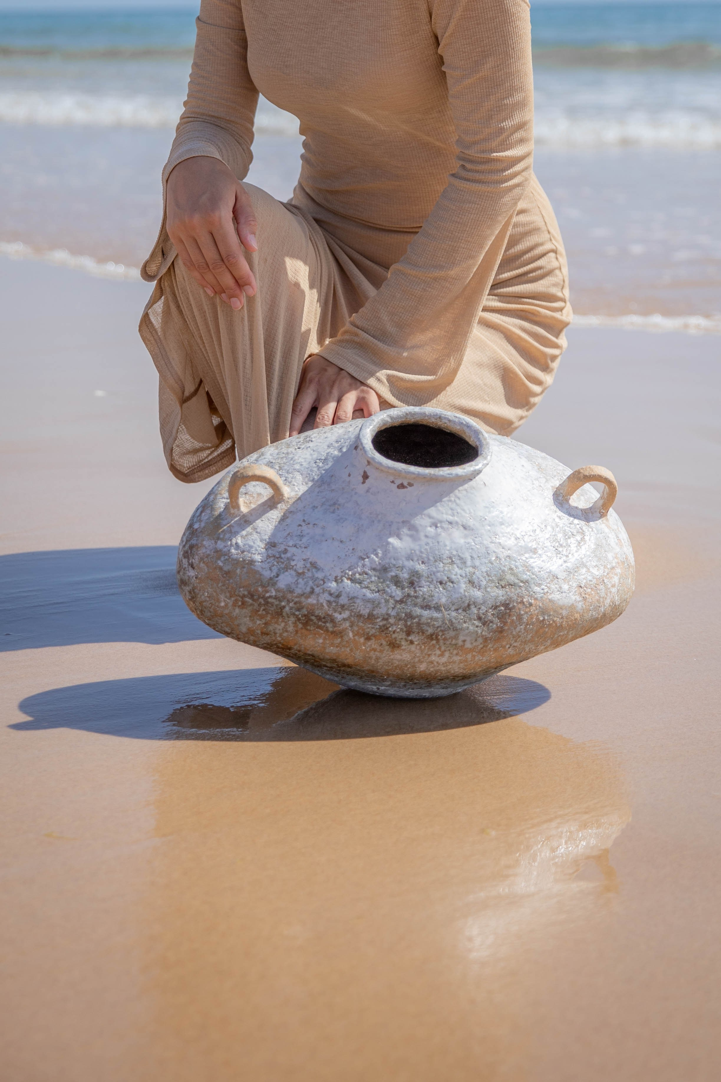 VAVA × Oksana Lomnova — A Creative Collaboration by the Ocean. Professional Photographer in Portugal. Oksana Lomnova