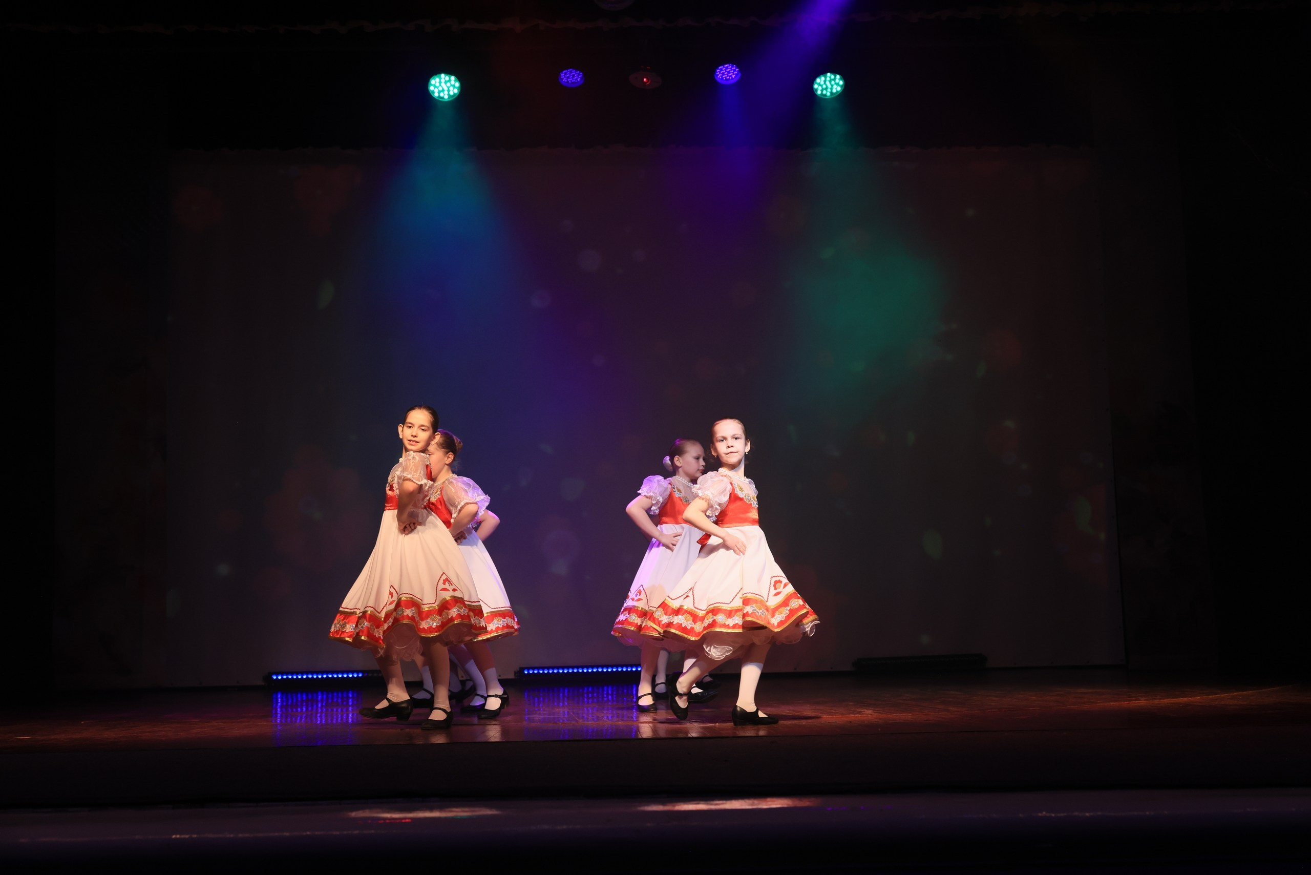 Концерт к 8 Марта в ДК «Металлург» г. Тула. Фотограф в Туле Крупский АнДРей. Фотостудия «КАДР71» в Туле