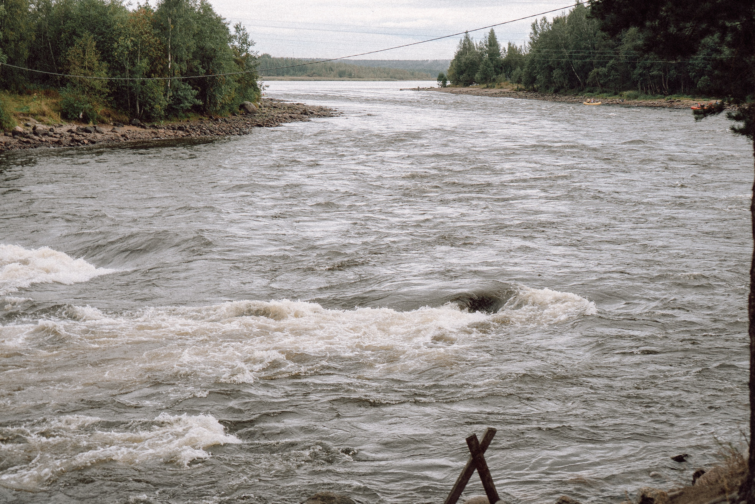 СВАДЕБНАЯ ФОТОСЕССИИЯ ПАРЫ В ГОРОДЕ ПРИОЗЕРСК В СОСНОВОМ ЛЕСУ И С ПИКАПОМ. Профессиональный фотограф, Санкт-Петербург — Виктория Богомолова