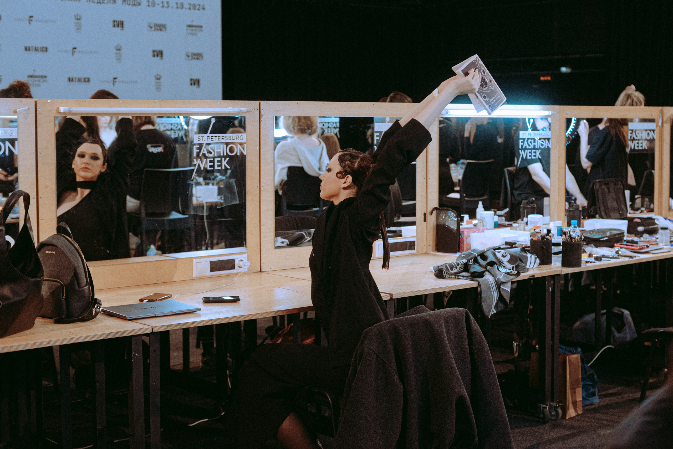 BACKSTAGE // SPBFW 24. Фотограф Элина Брусенцева