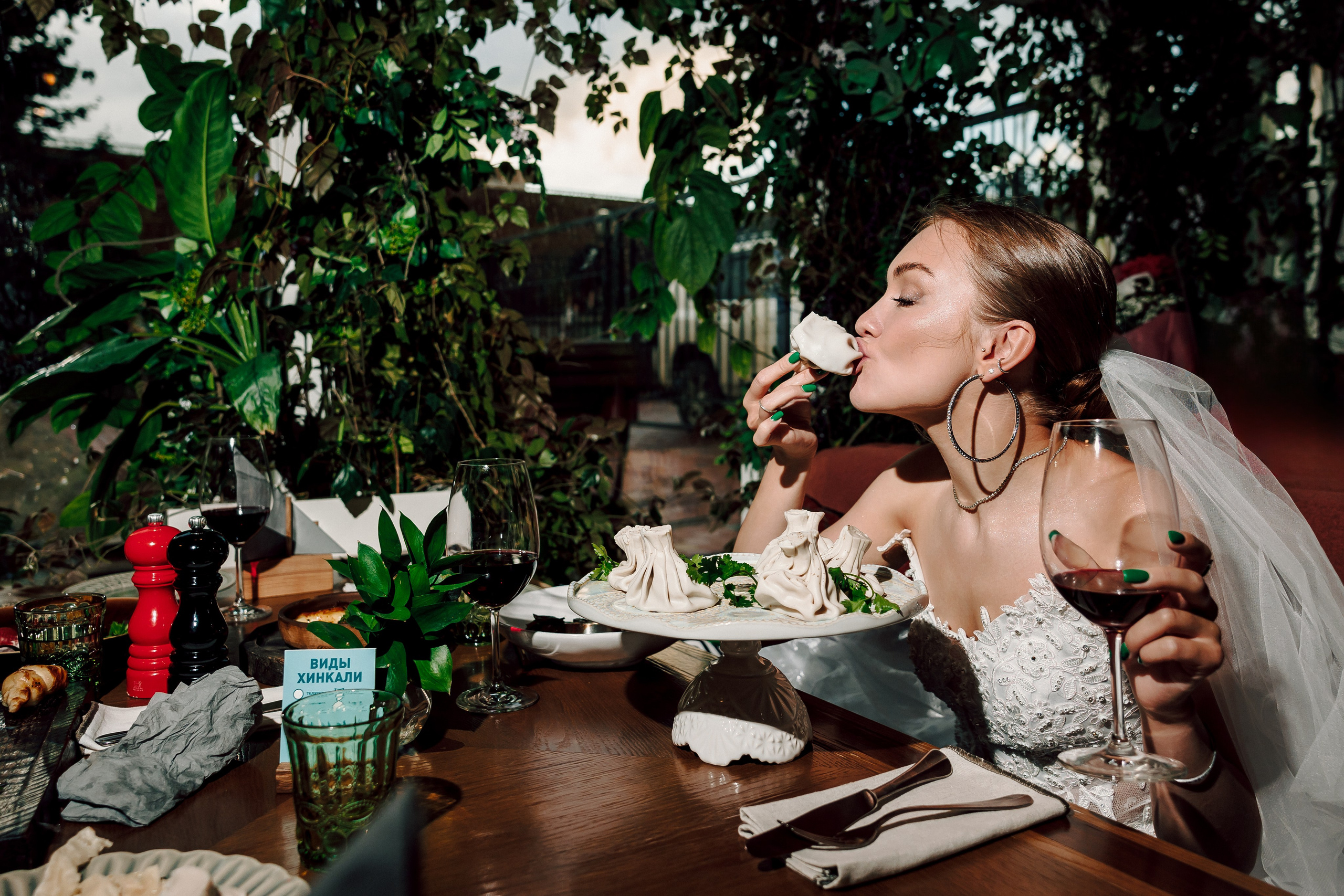 Проект — Девочки хотят хинкали. Лёшка Варзегов — фотограф