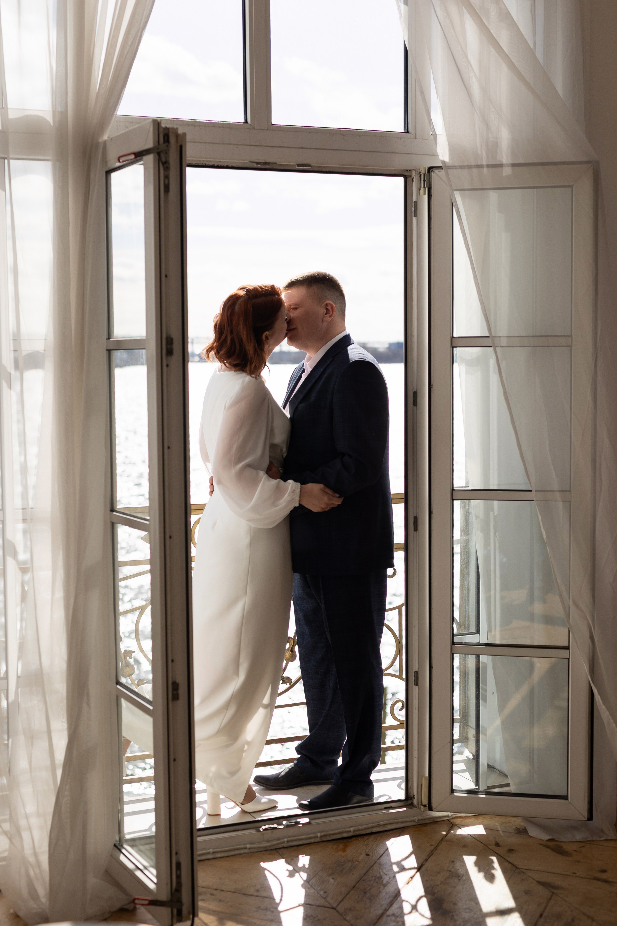 Свадьба во дворце бракосочетания на Английской набережной. Семейный и свадебный фотограф в Санкт-Петербурге Татьяна Швыкова