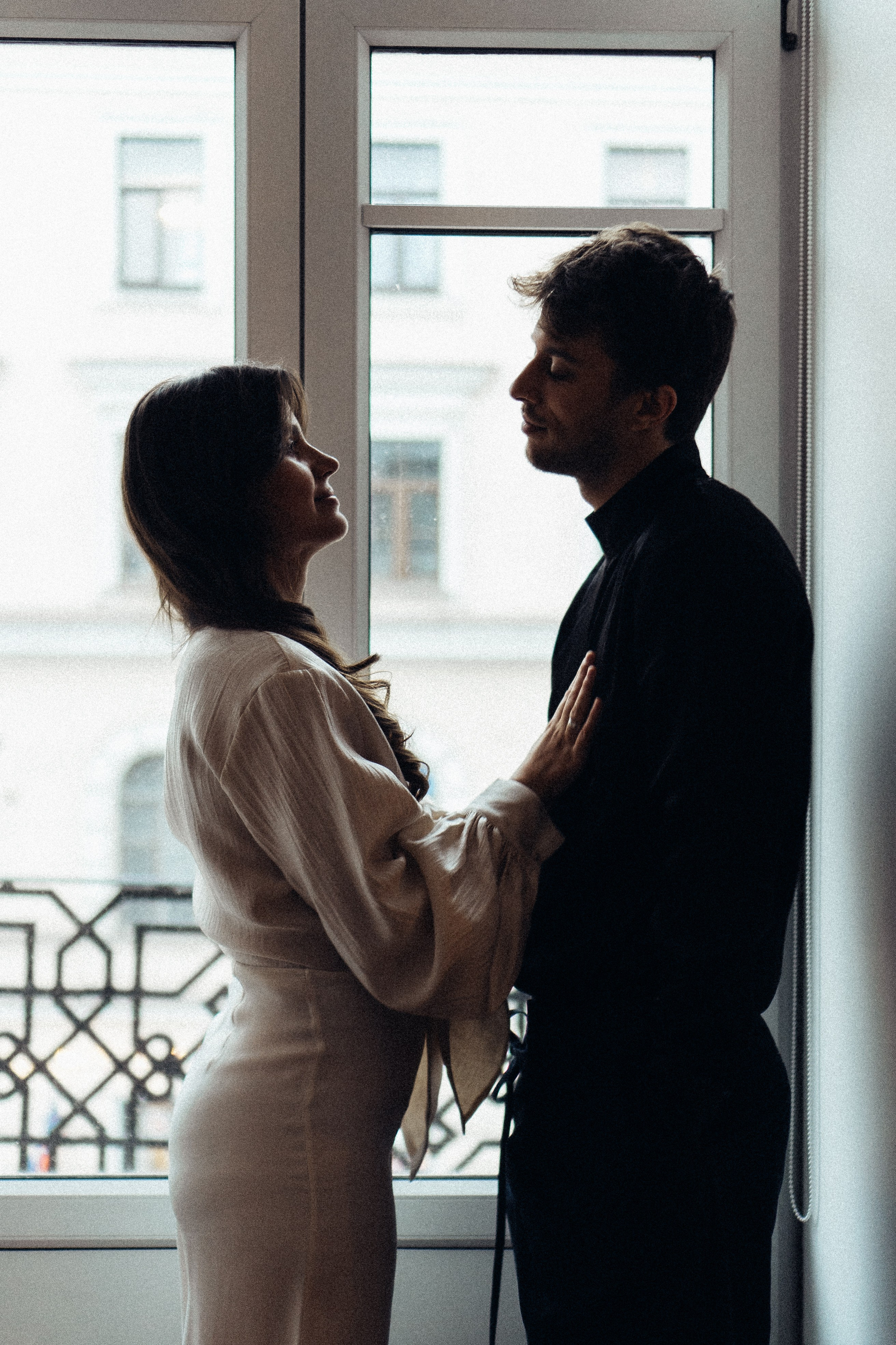 УТРО ЖЕНИХА И НЕВЕСТЫ В ПИТЕРСКОЙ КВАРТИРЕ И СЬЕМКА С СВАДЕБНЫХ ОБРАЗАХ. Профессиональный фотограф, Санкт-Петербург — Виктория Богомолова